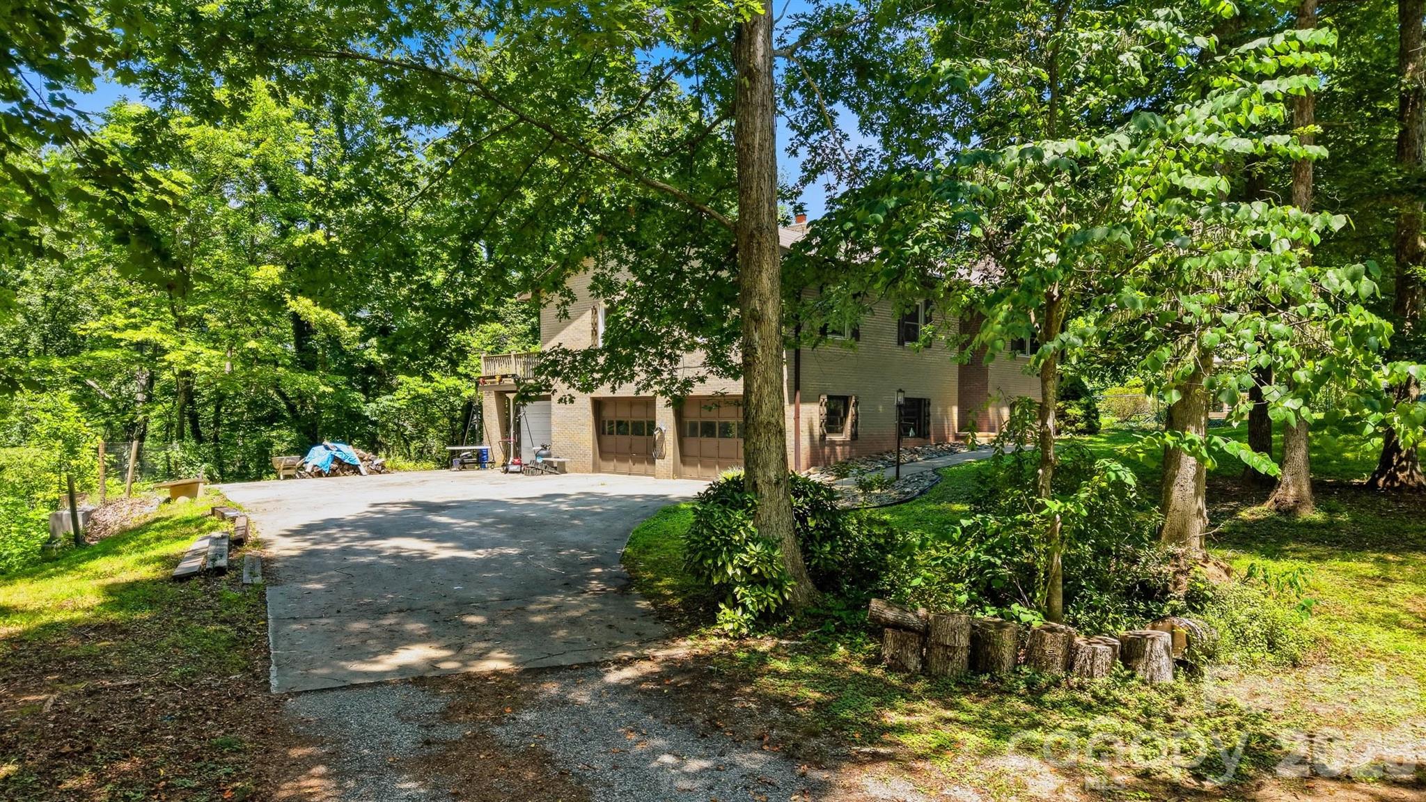 1924 Braswell Place