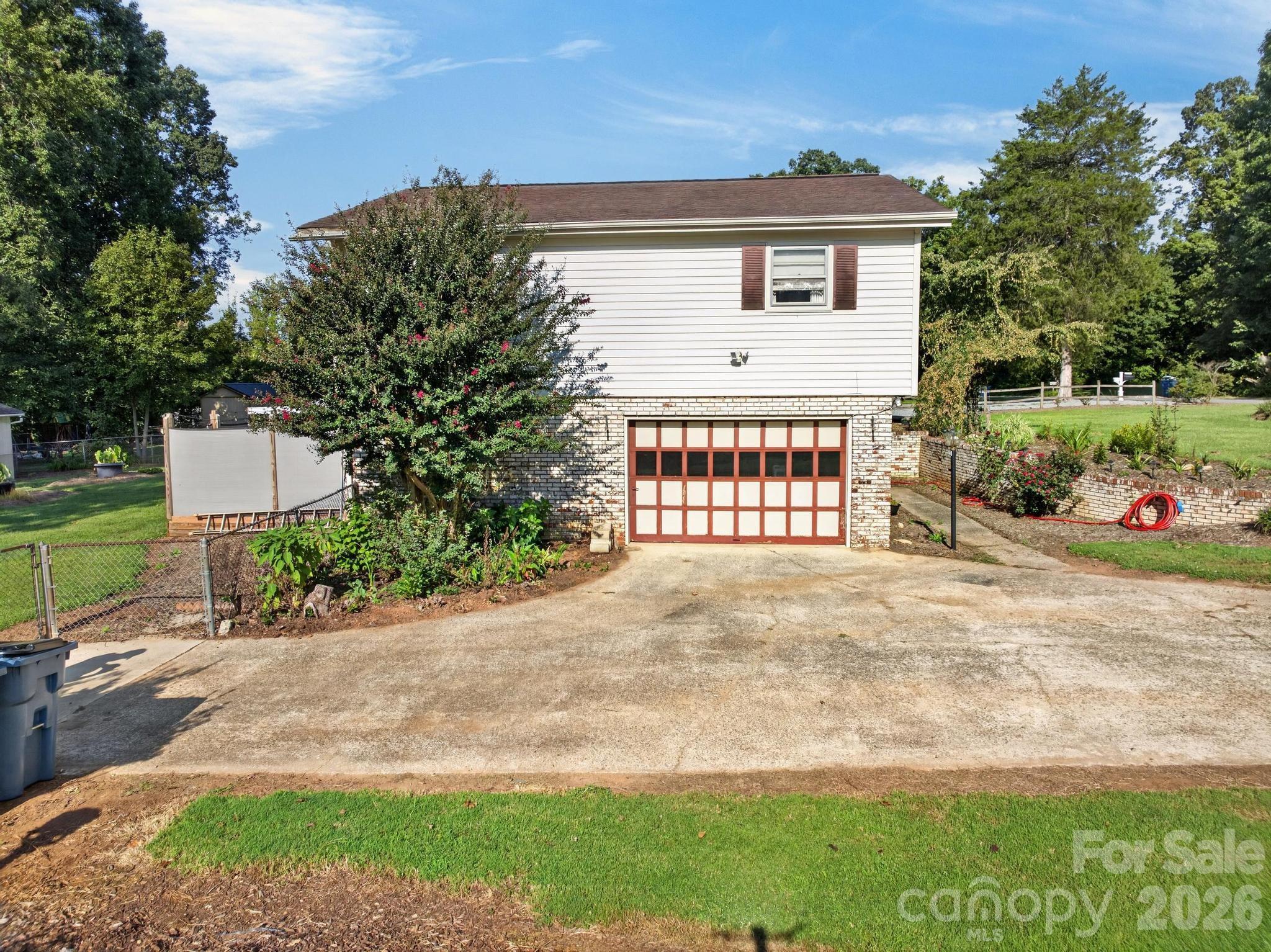 2661 Tiffany Street