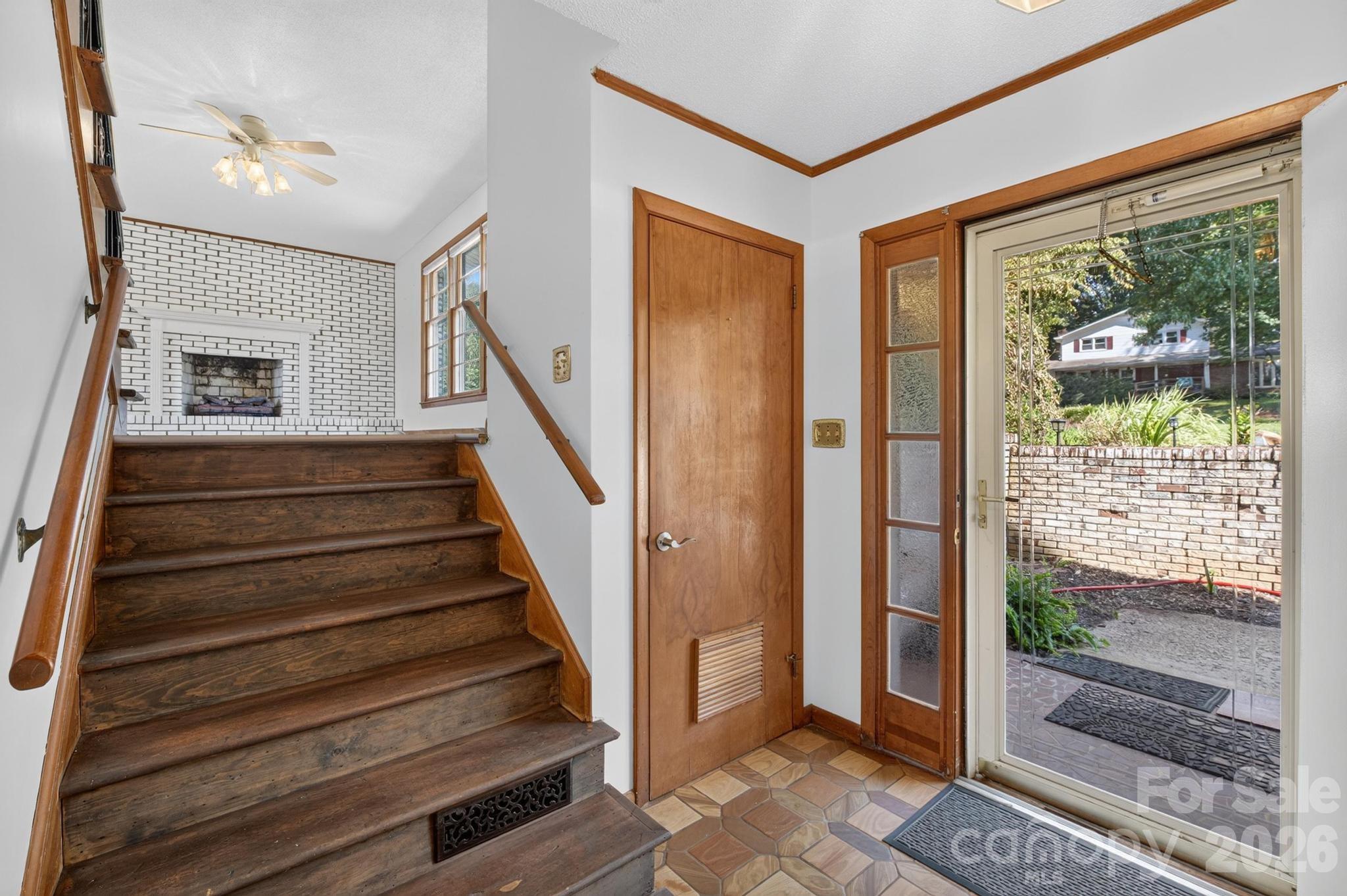 2661 Tiffany Street