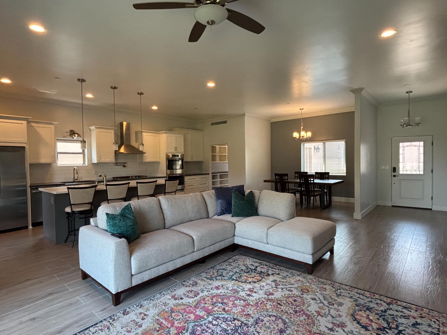 121 Blue Oak Court