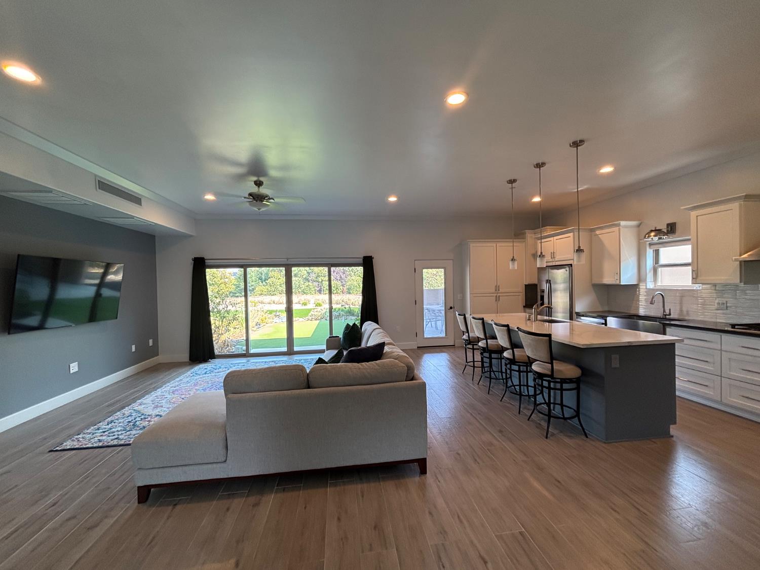 121 Blue Oak Court