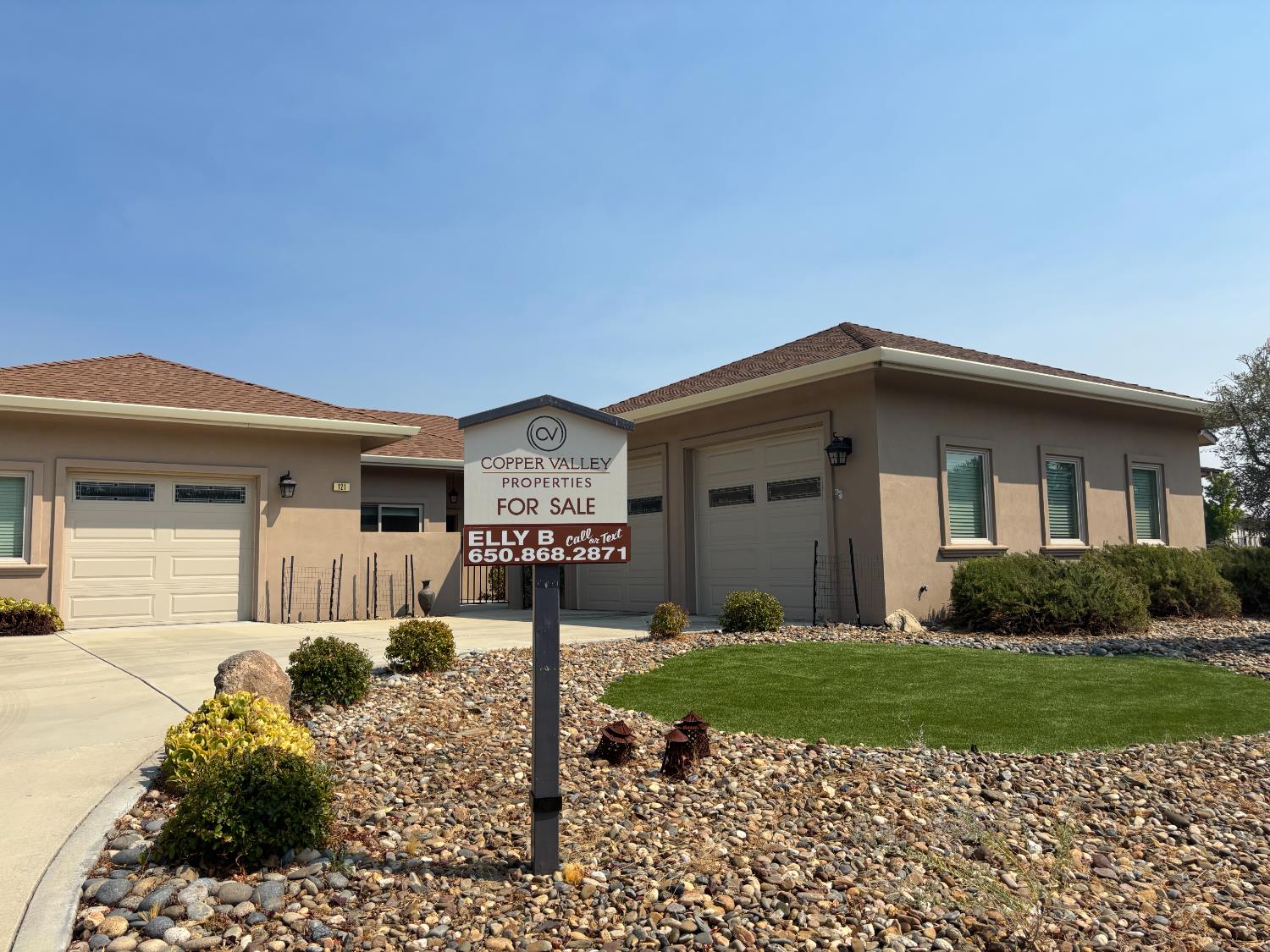 121 Blue Oak Court
