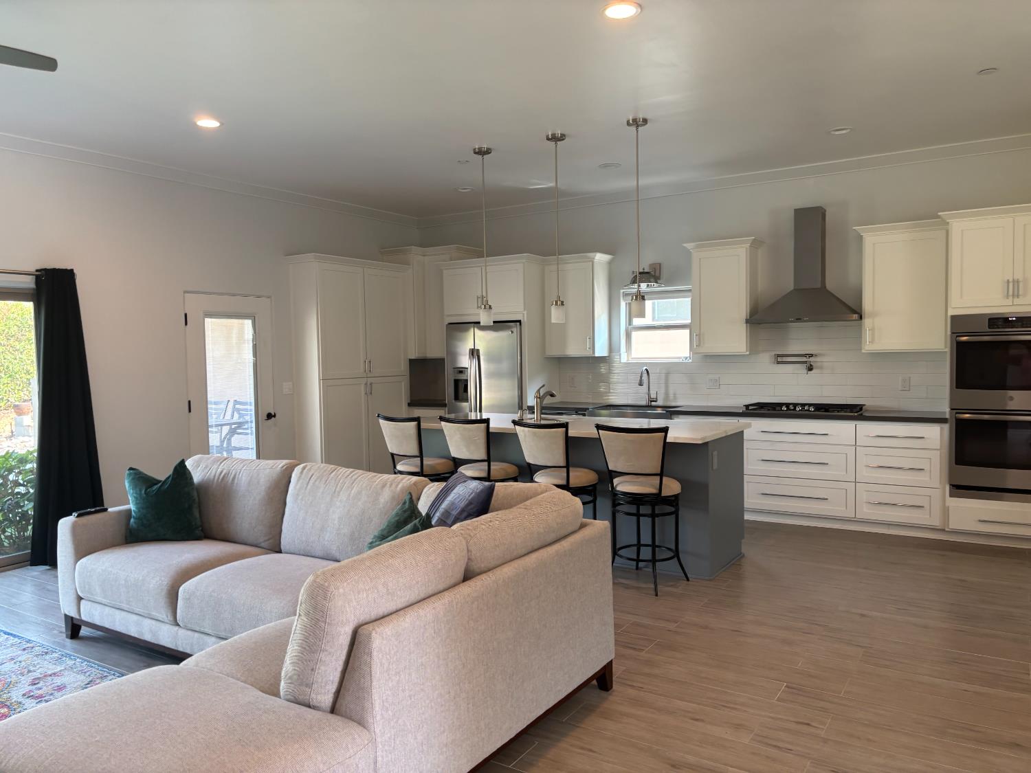 121 Blue Oak Court