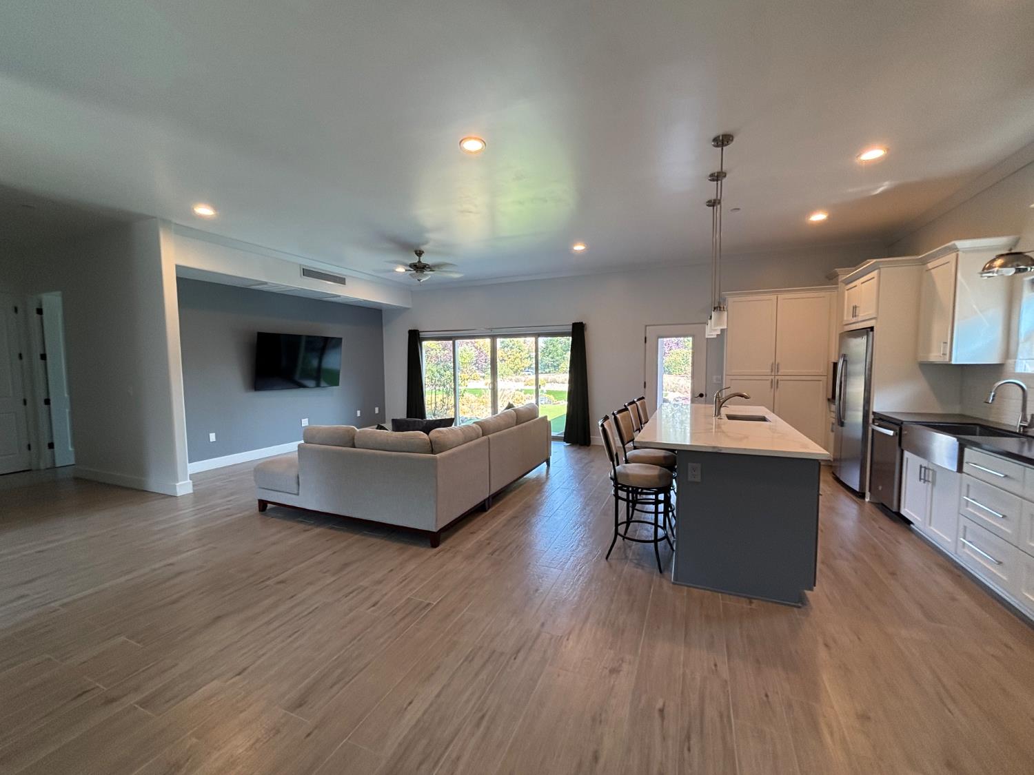 121 Blue Oak Court