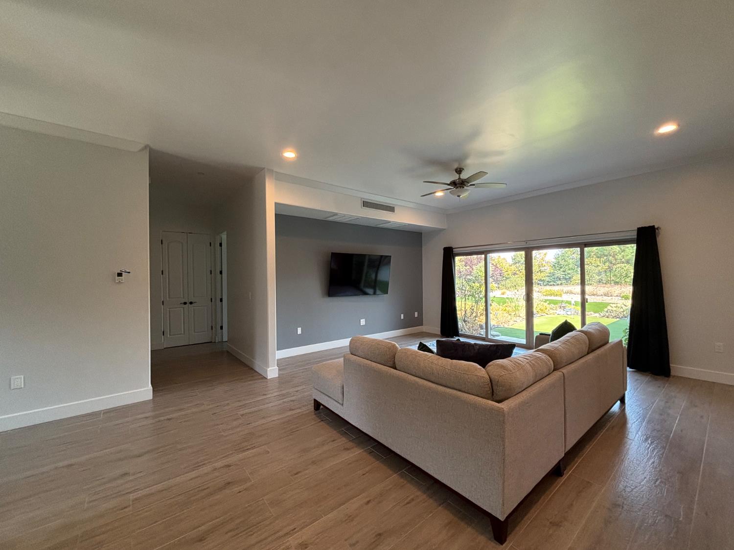 121 Blue Oak Court