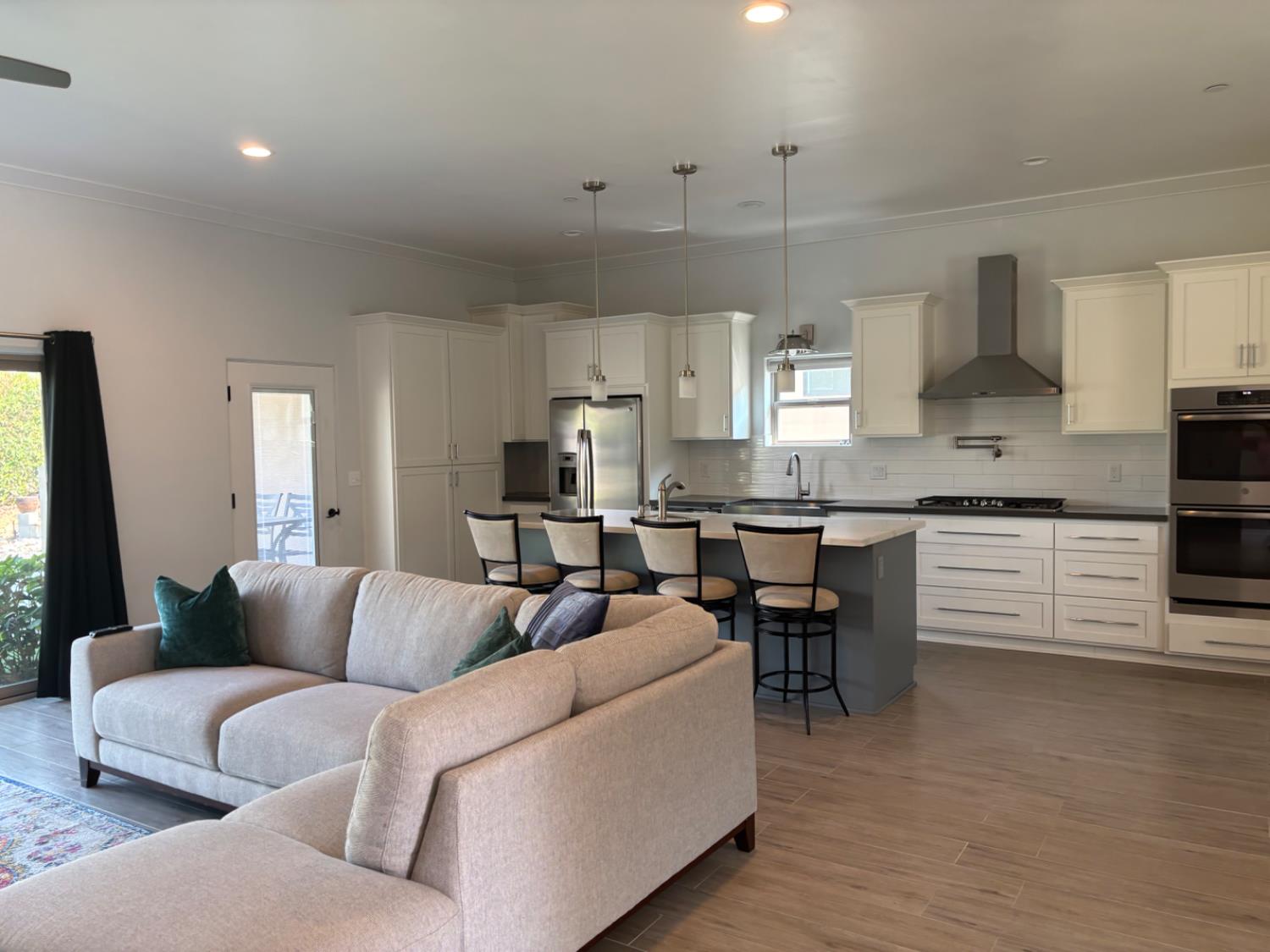 121 Blue Oak Court