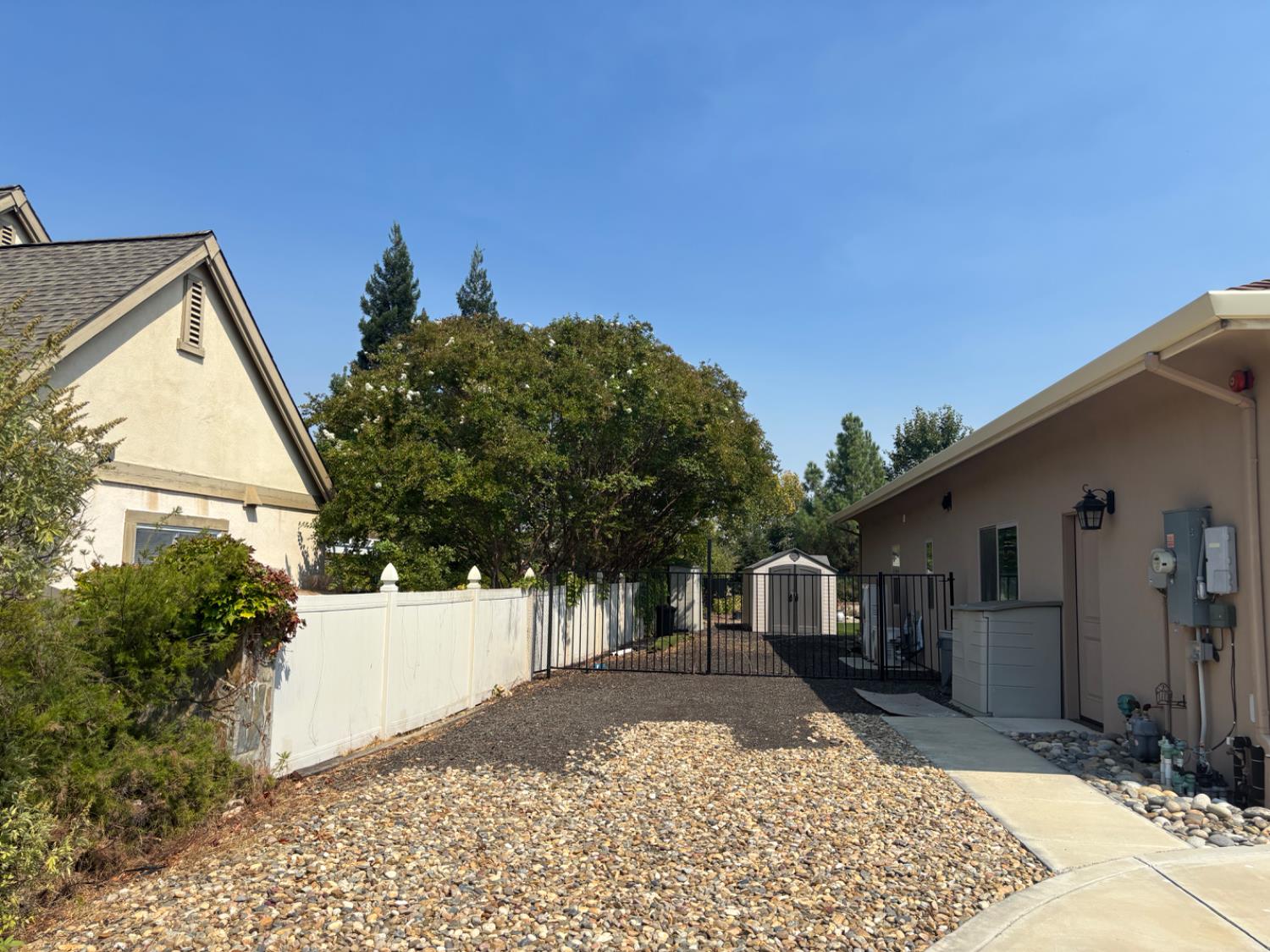 121 Blue Oak Court