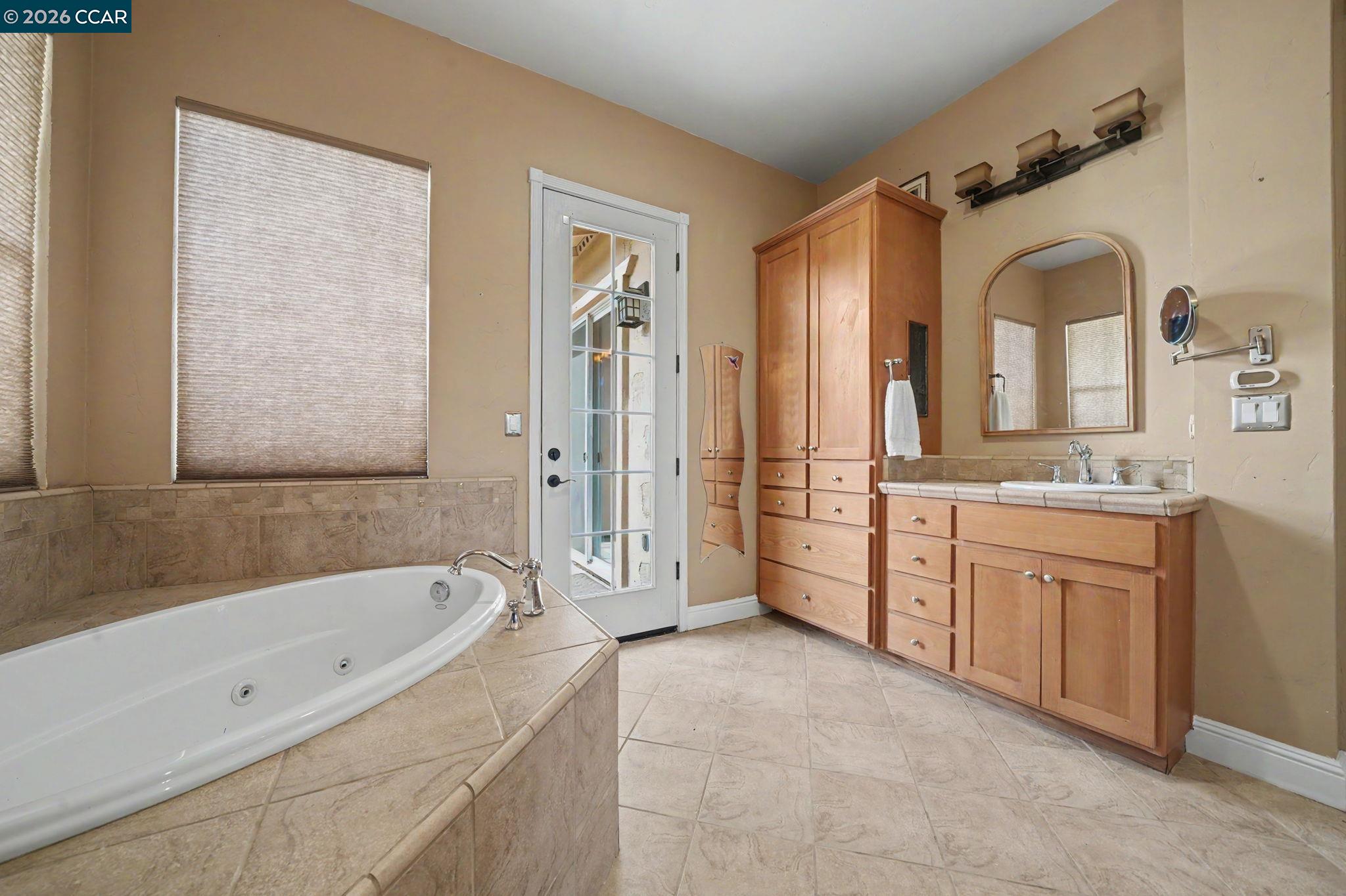 118 Glen View Court