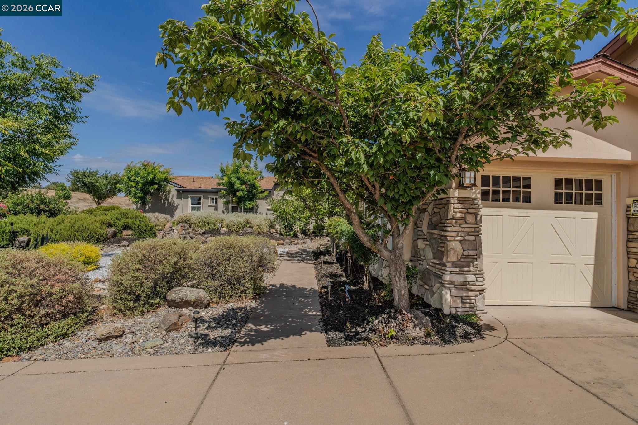 118 Glen View Court