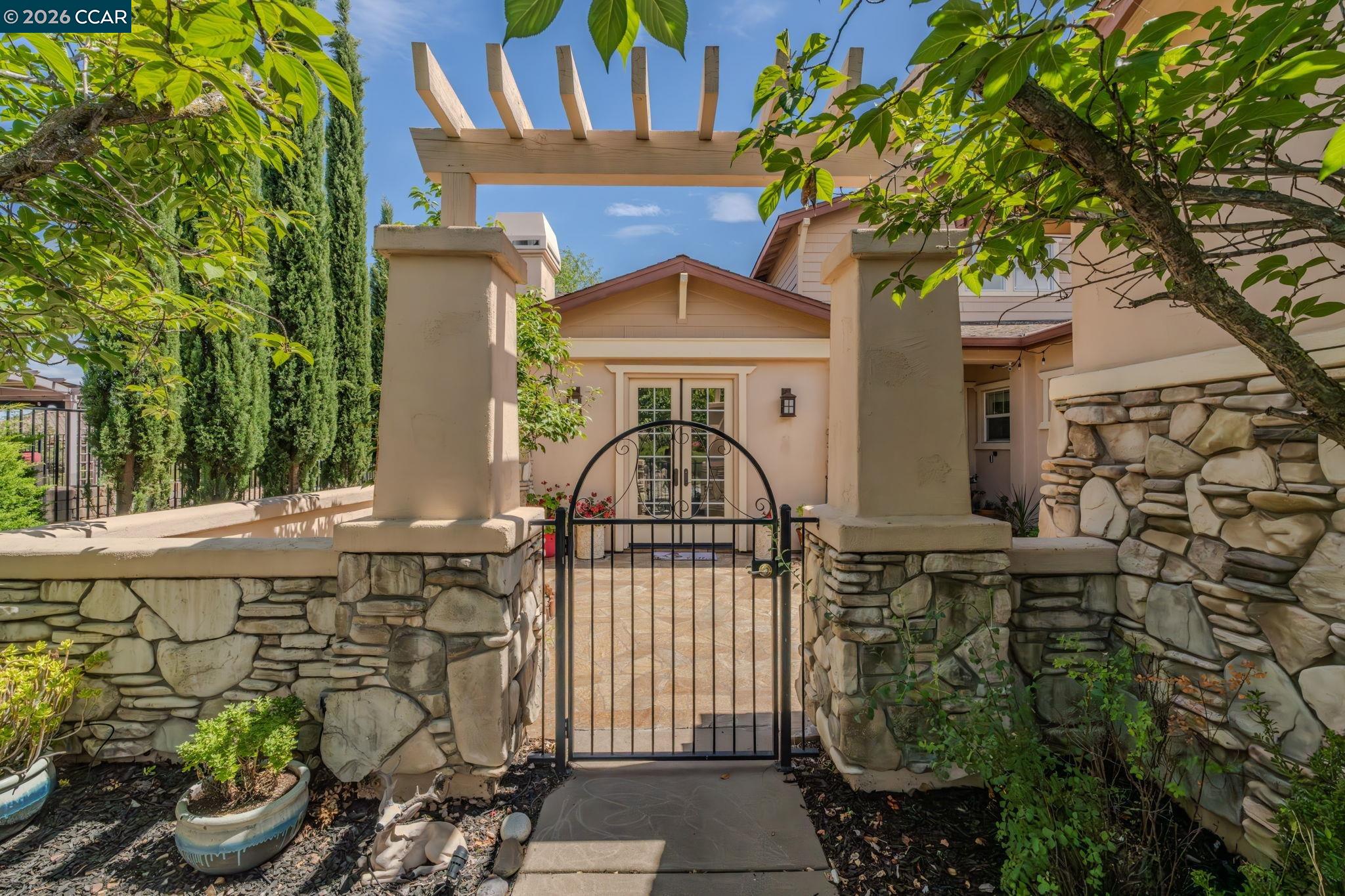118 Glen View Court
