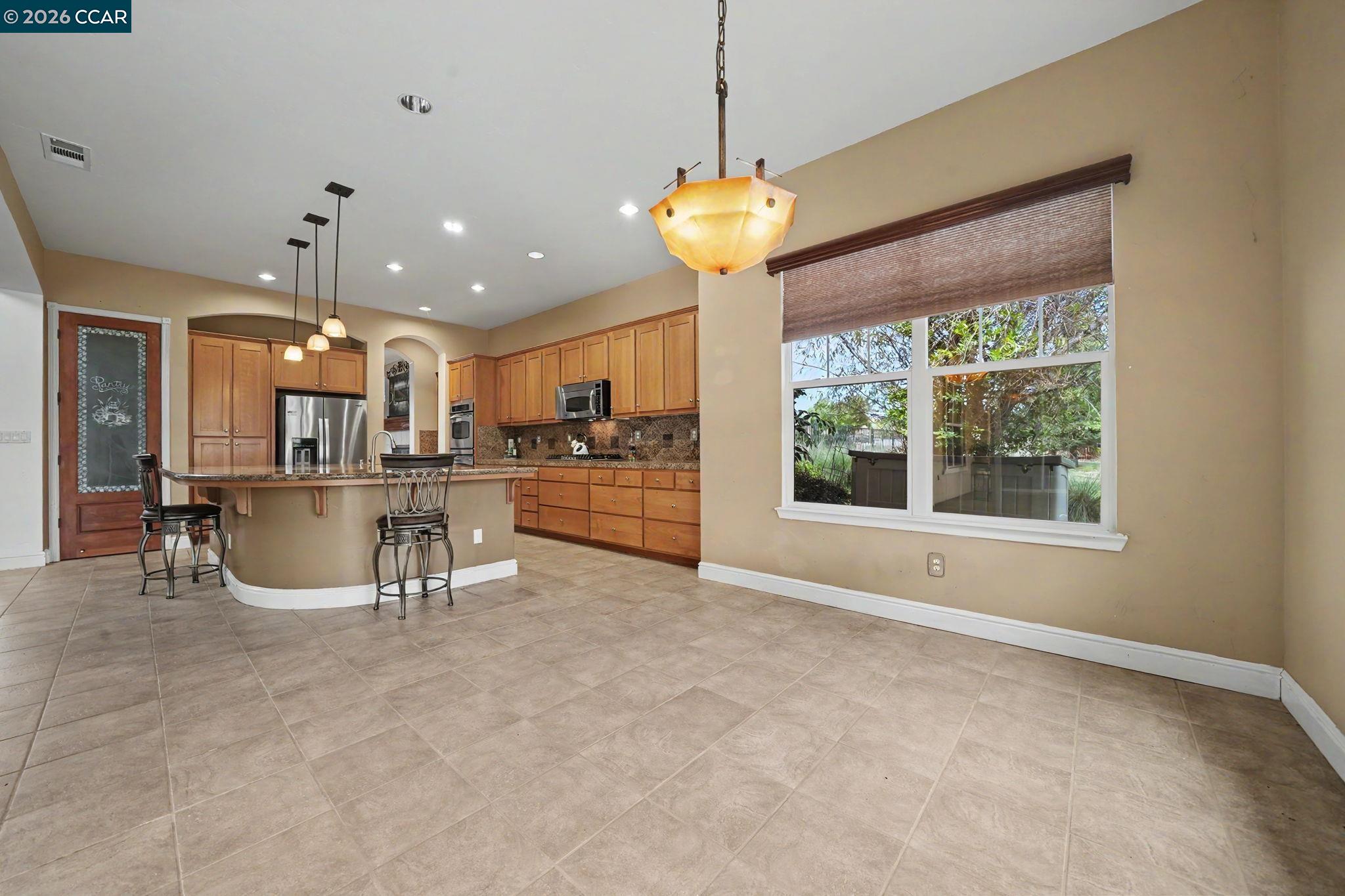 118 Glen View Court