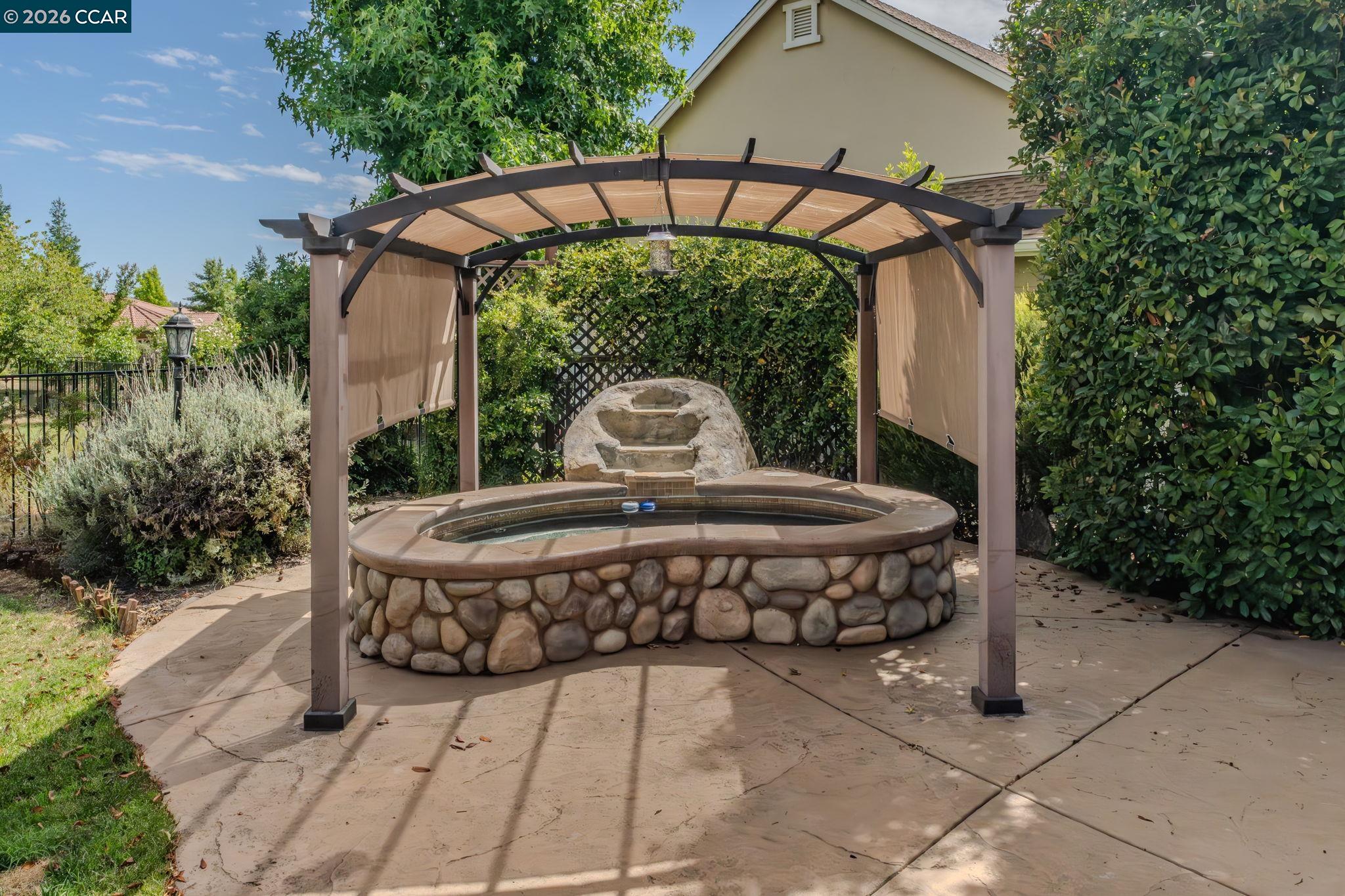118 Glen View Court