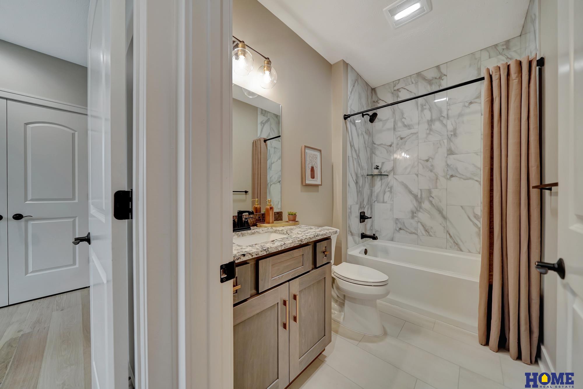 9733 Casa Colina Court