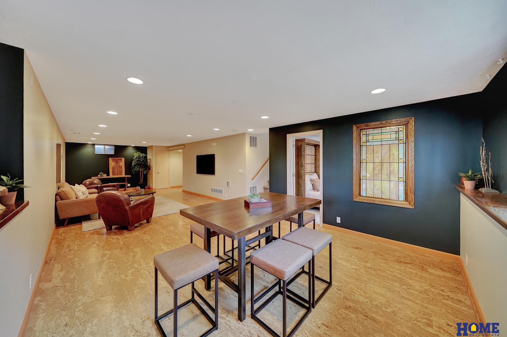 8140 Elizabeth Drive