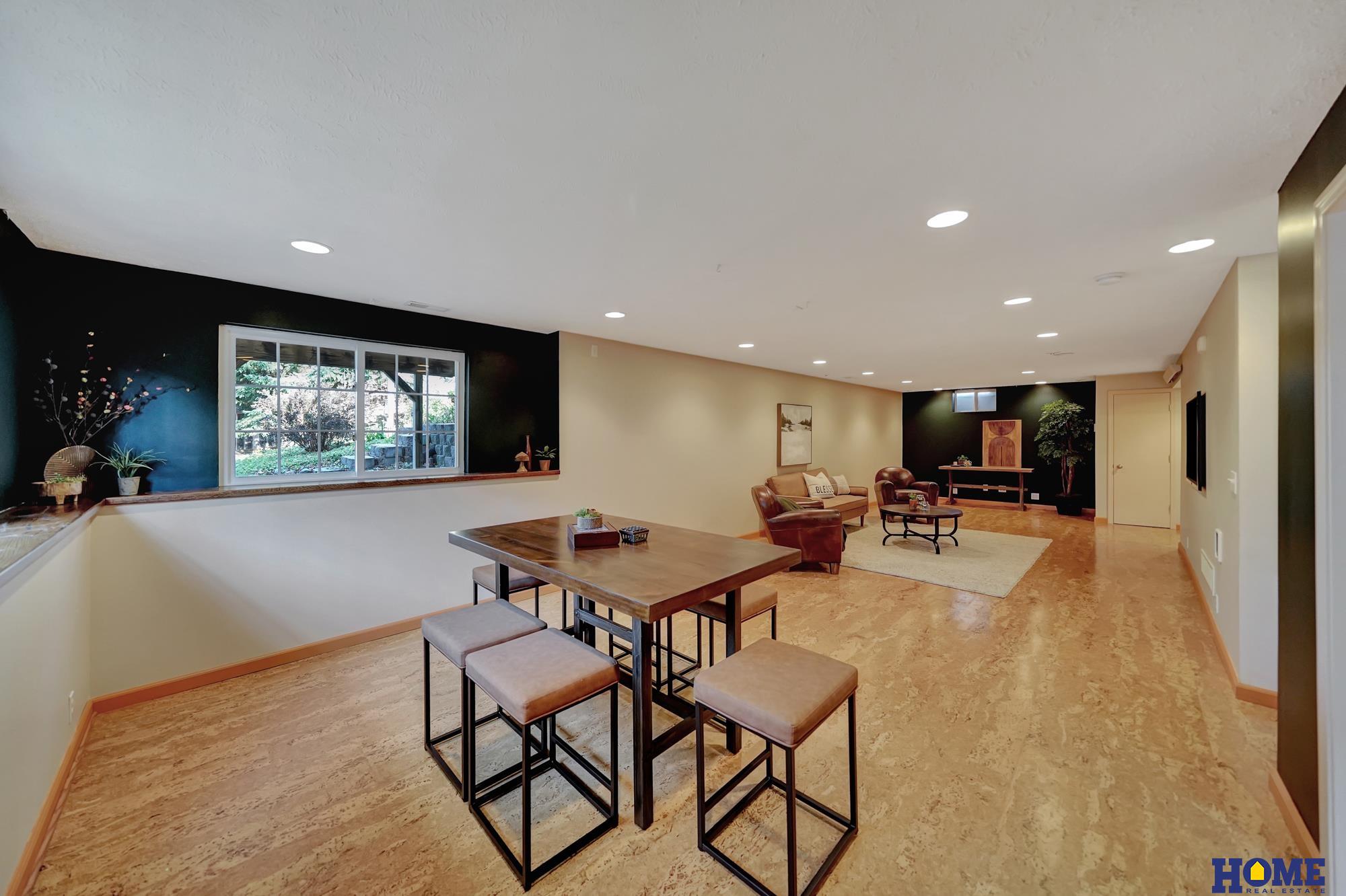 8140 Elizabeth Drive