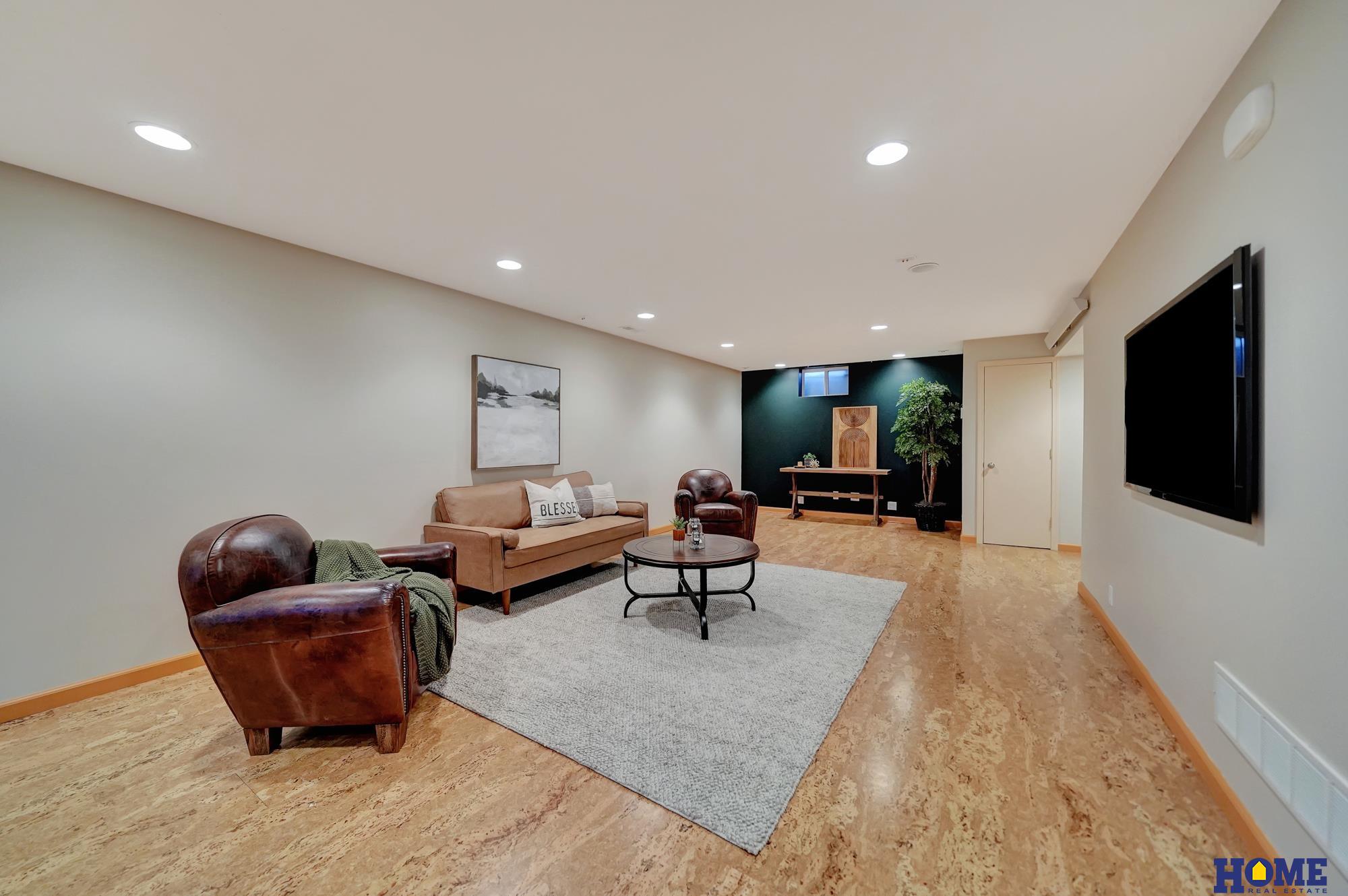 8140 Elizabeth Drive