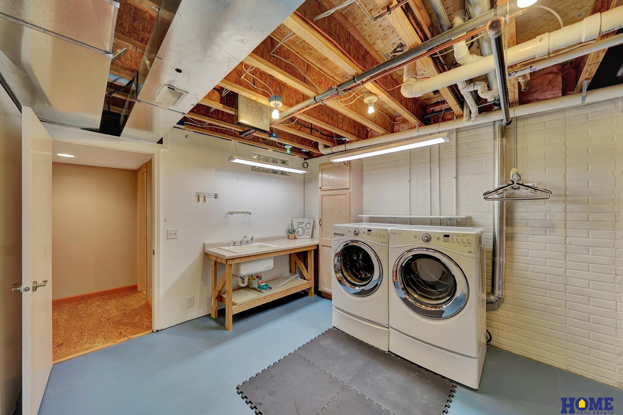 8140 Elizabeth Drive