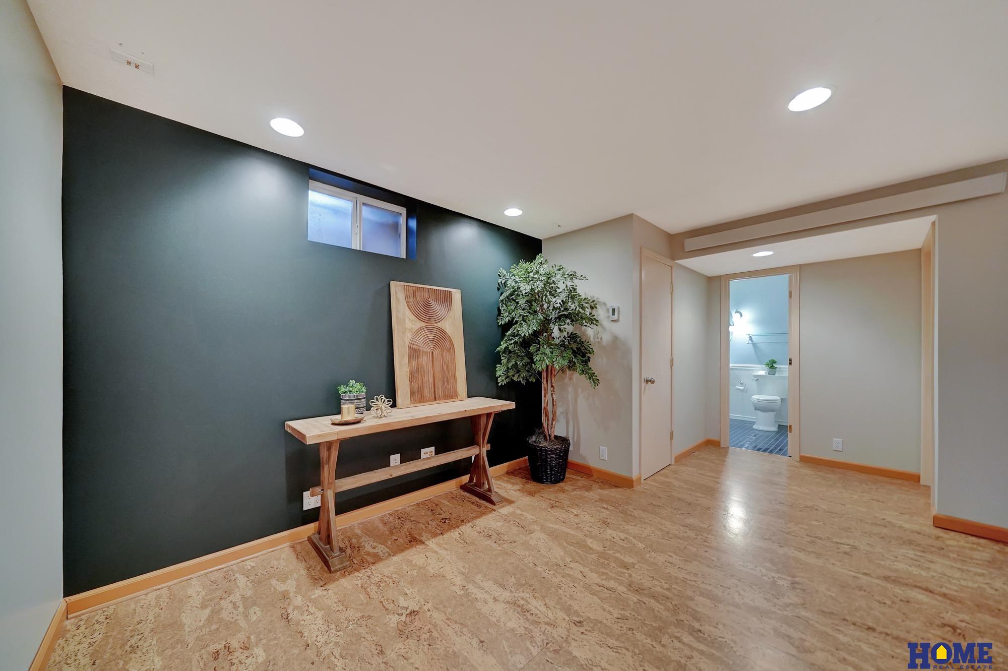 8140 Elizabeth Drive