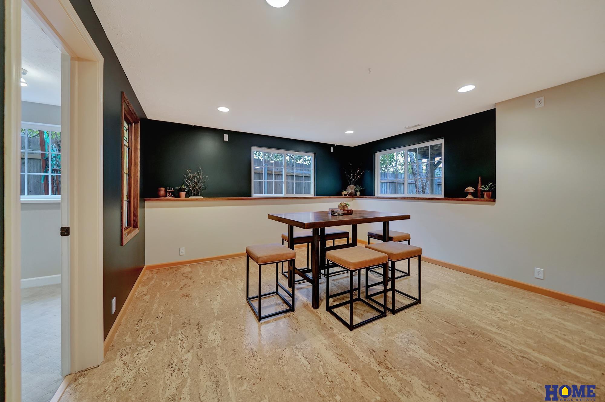 8140 Elizabeth Drive