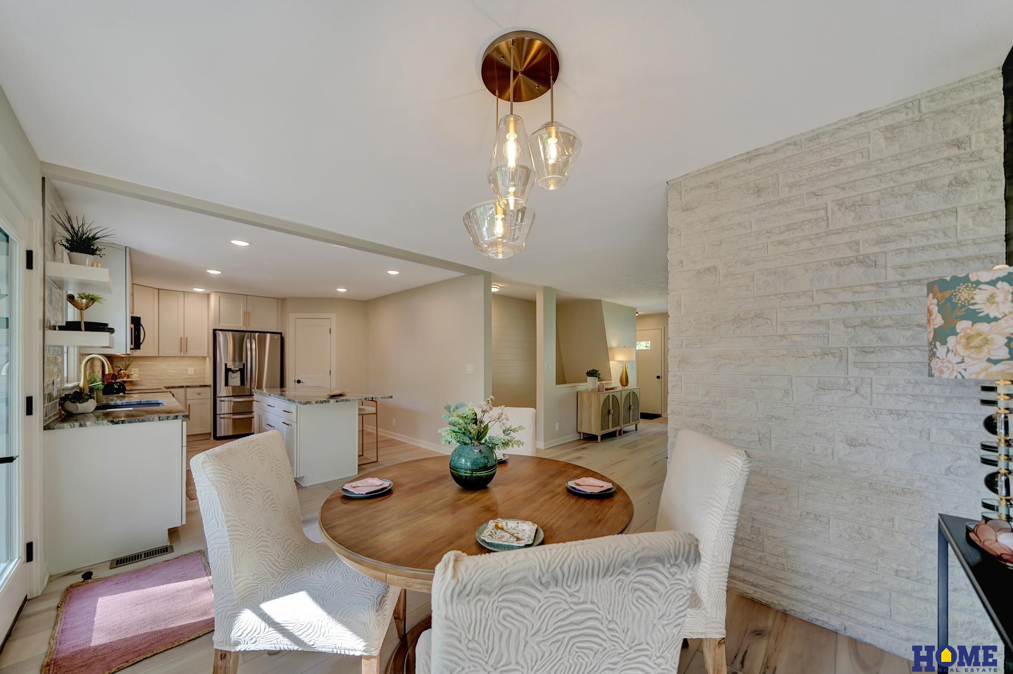 1700 Crestline Drive