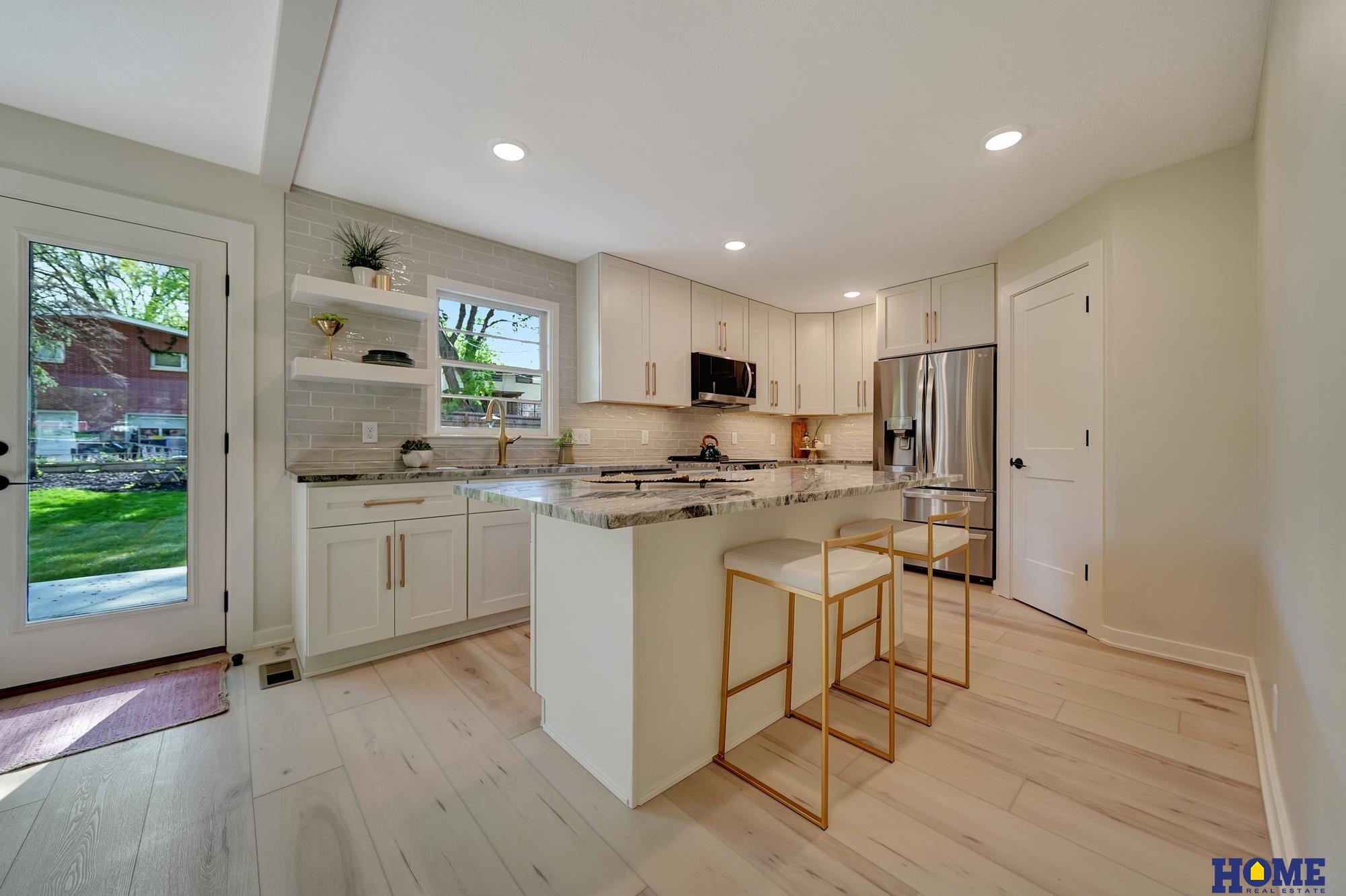 1700 Crestline Drive