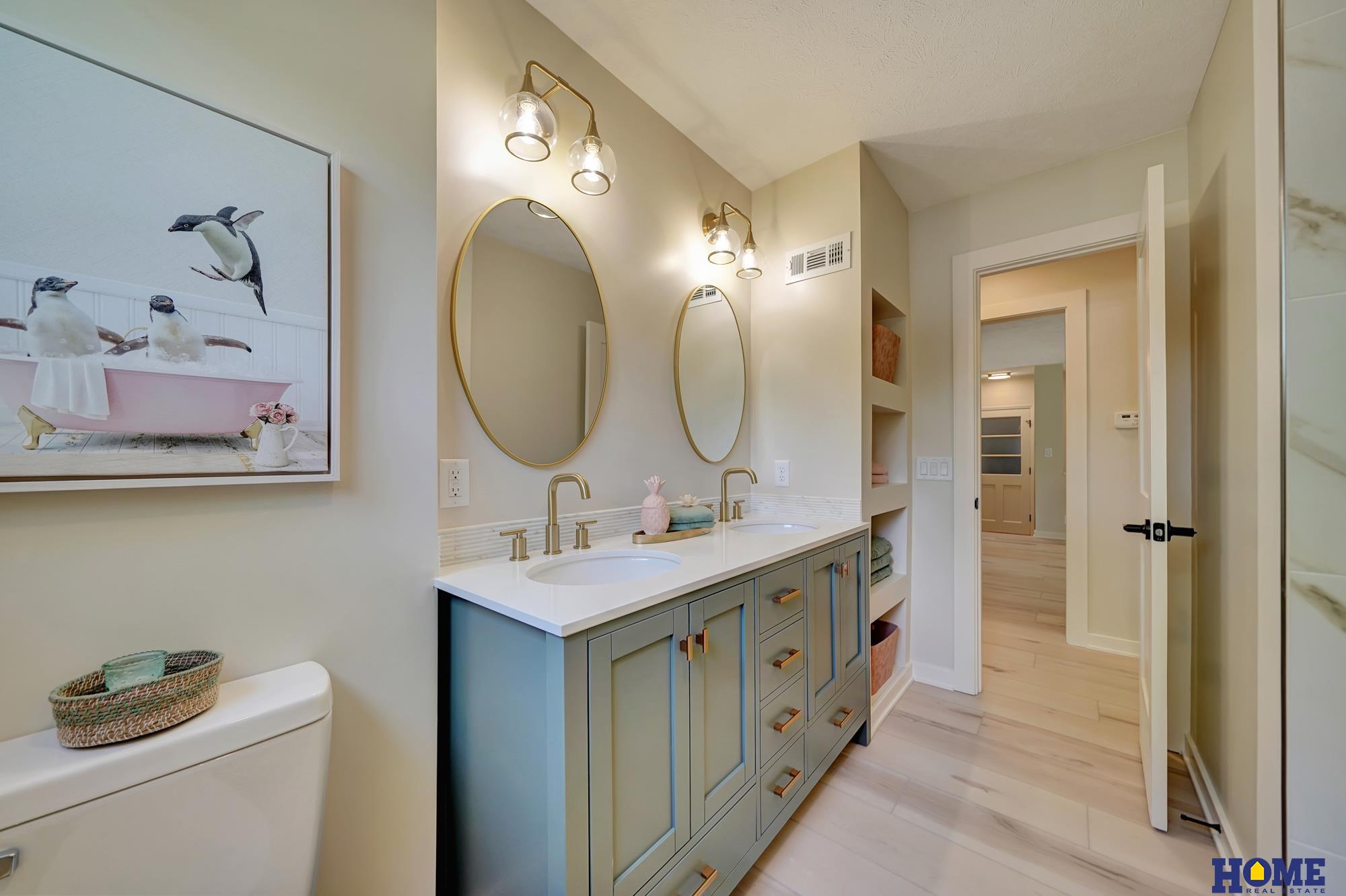 1700 Crestline Drive