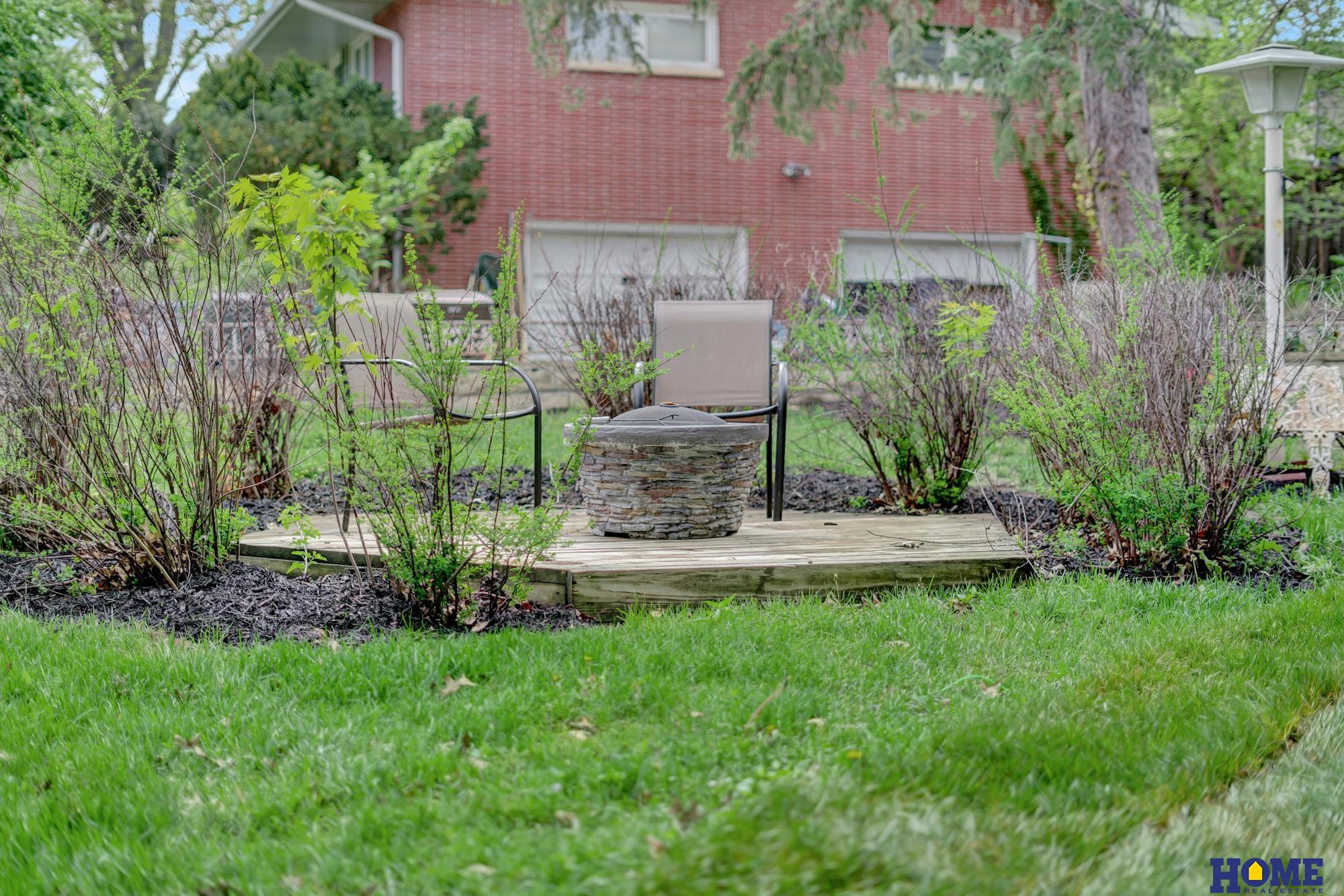 1700 Crestline Drive