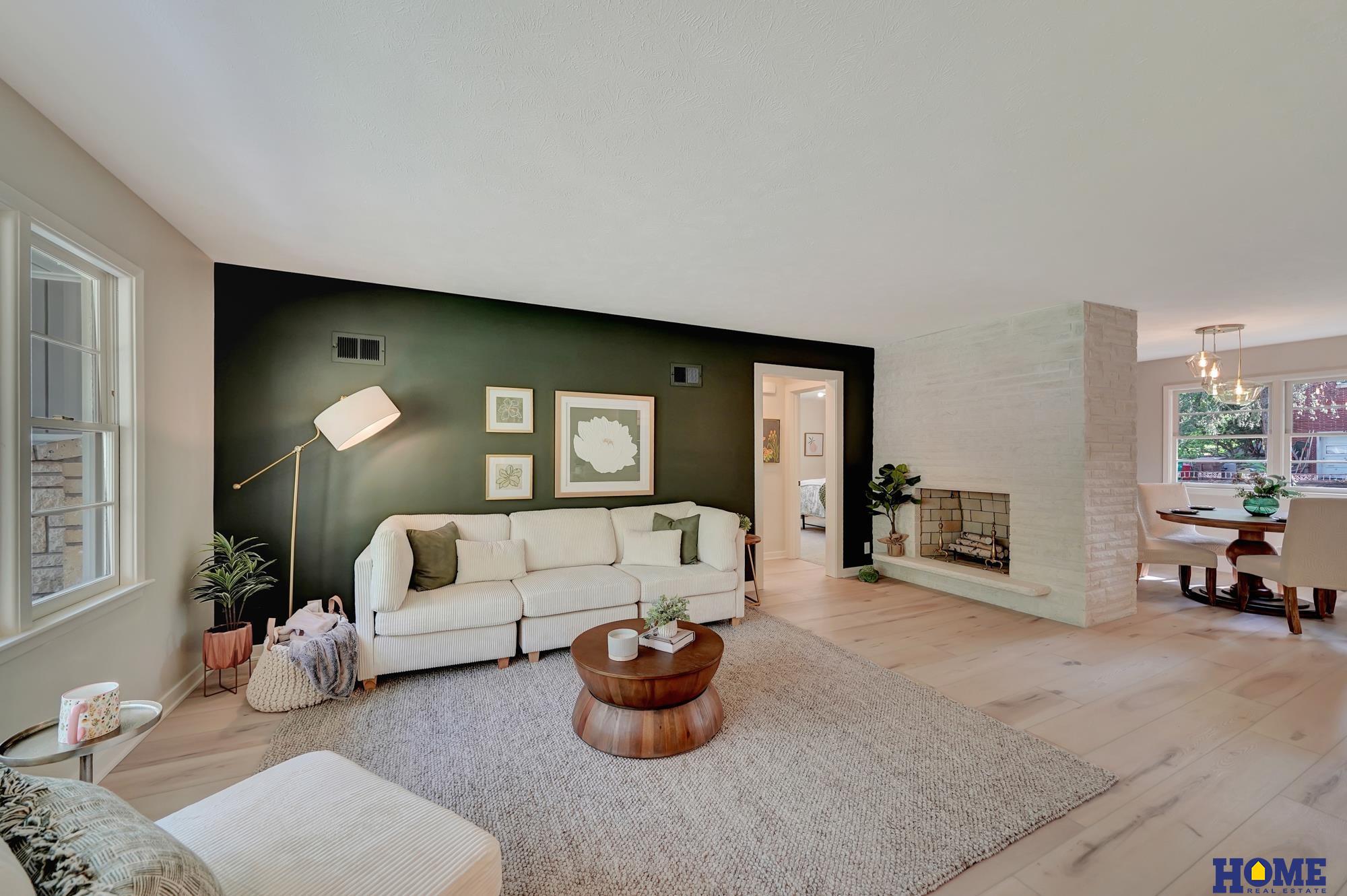 1700 Crestline Drive