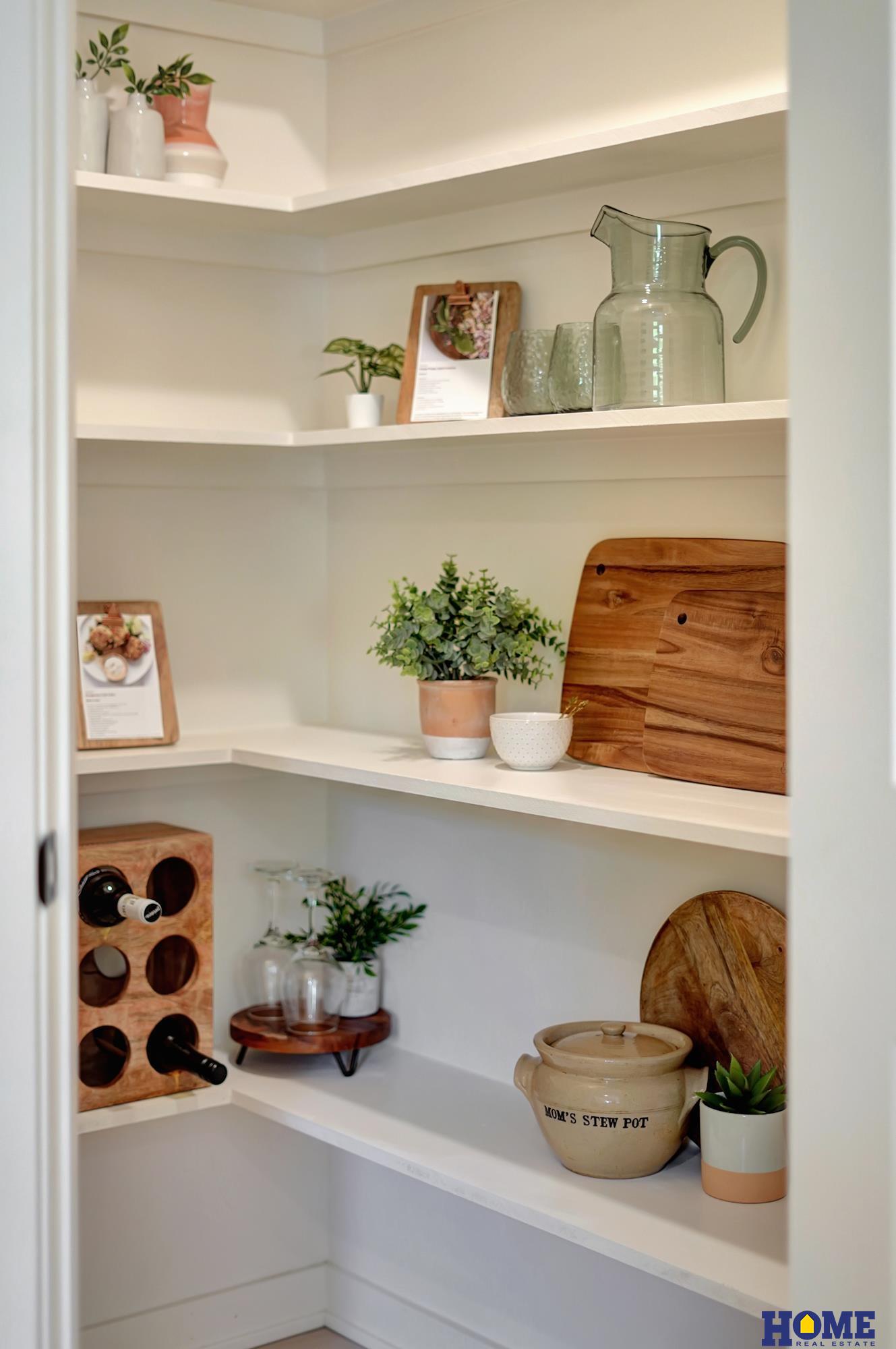 1700 Crestline Drive