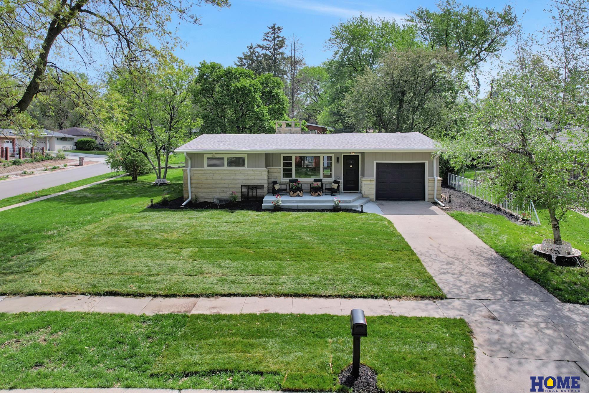 1700 Crestline Drive