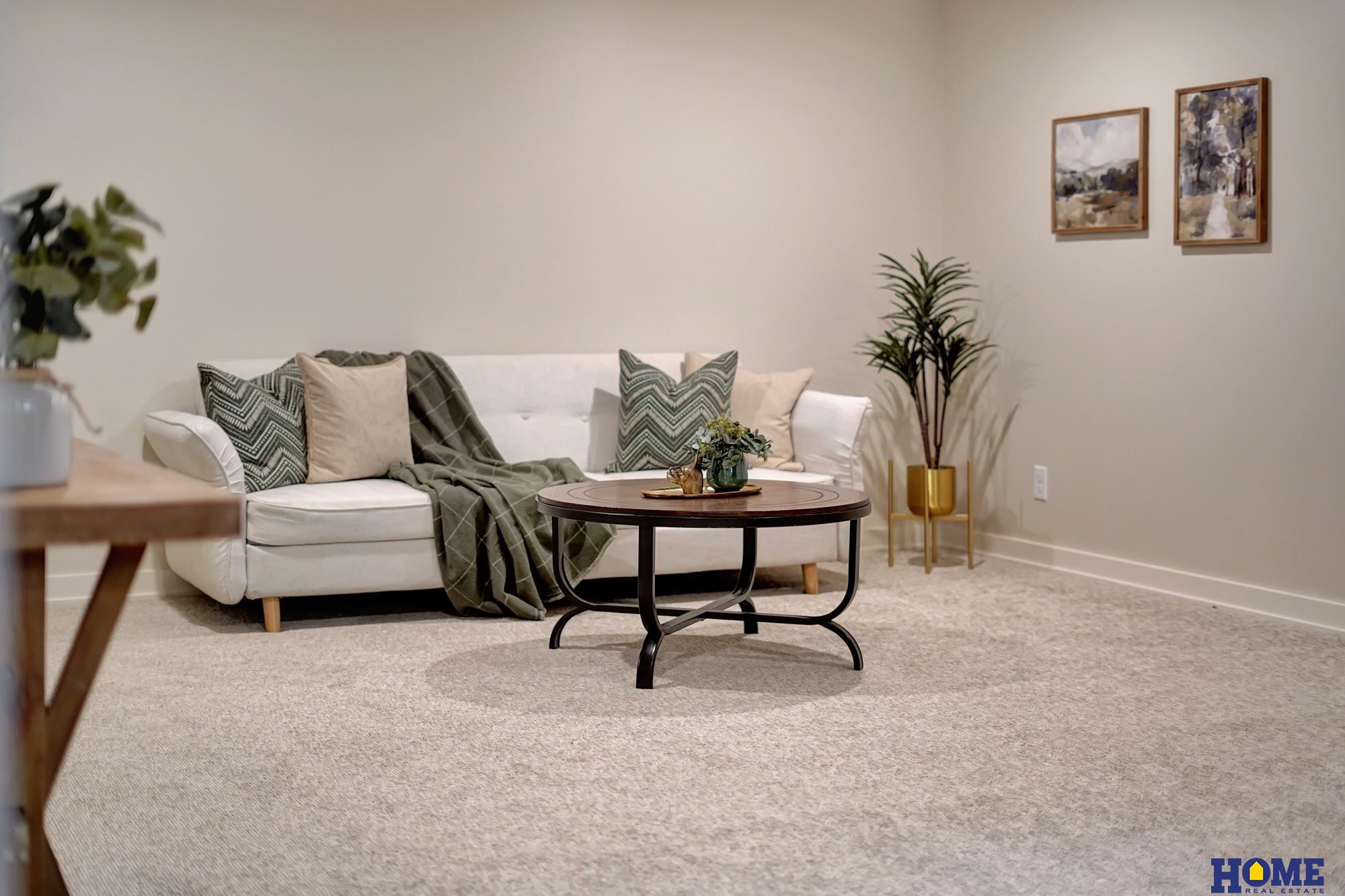 1700 Crestline Drive