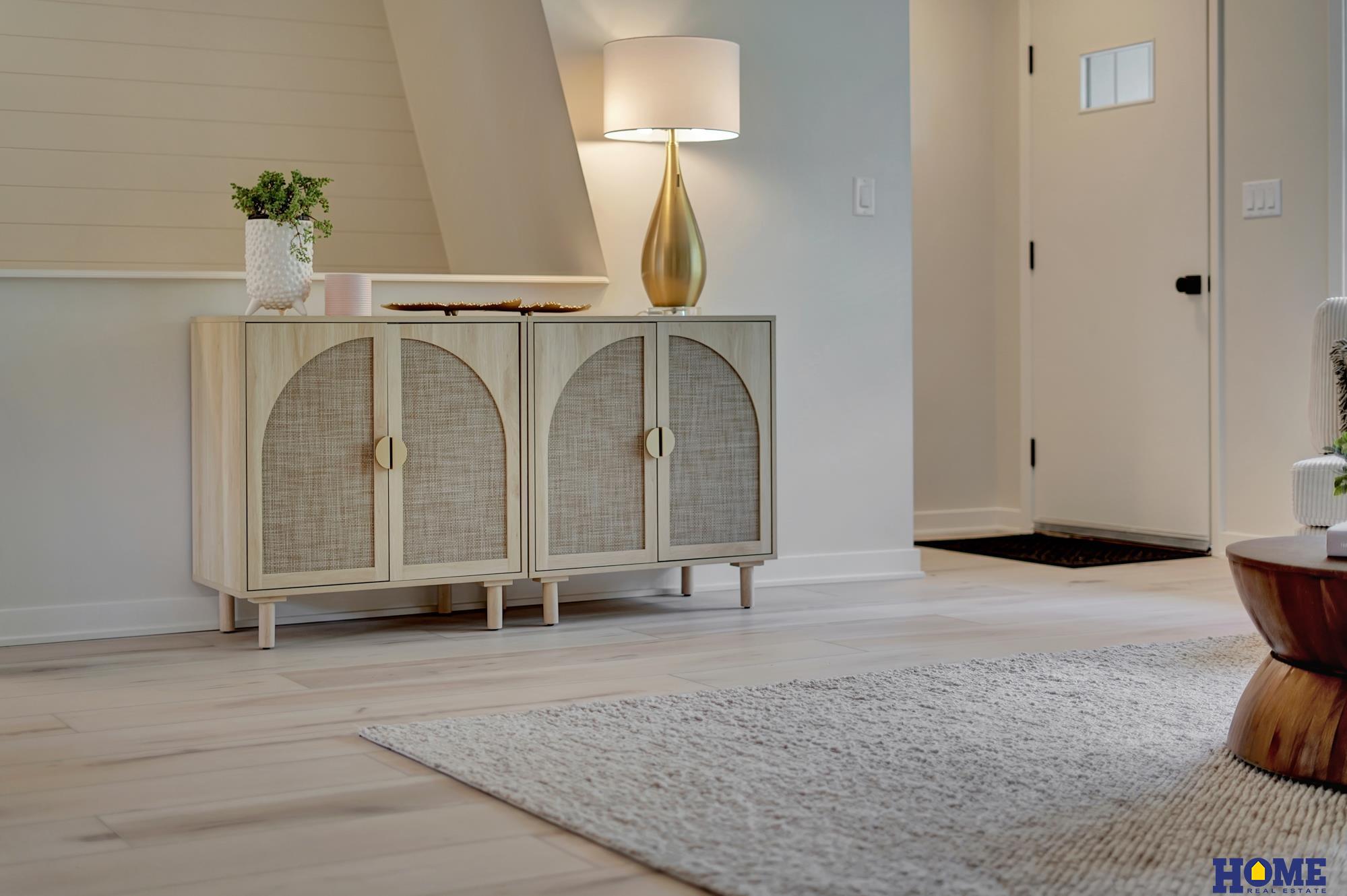 1700 Crestline Drive