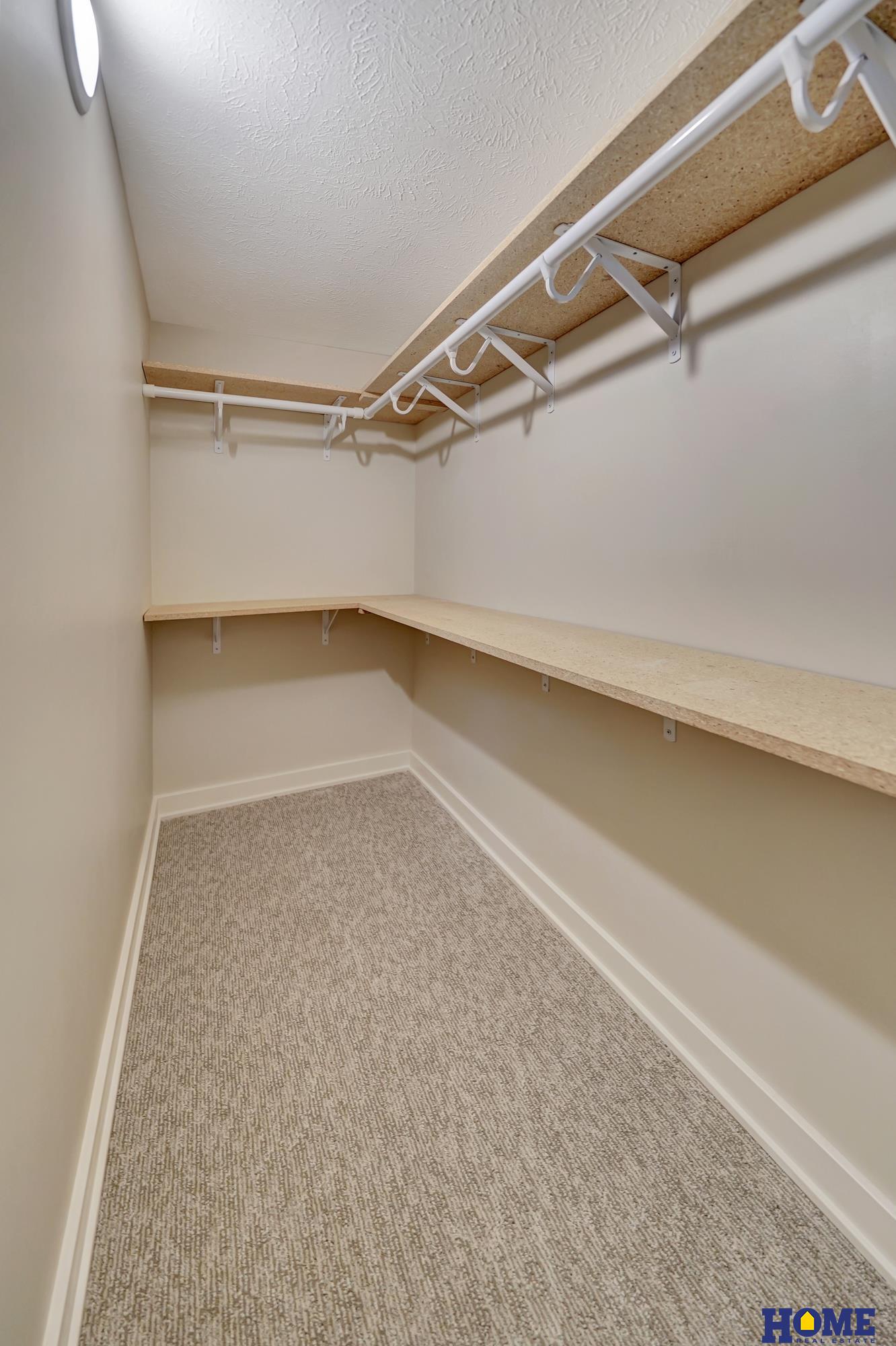 1700 Crestline Drive