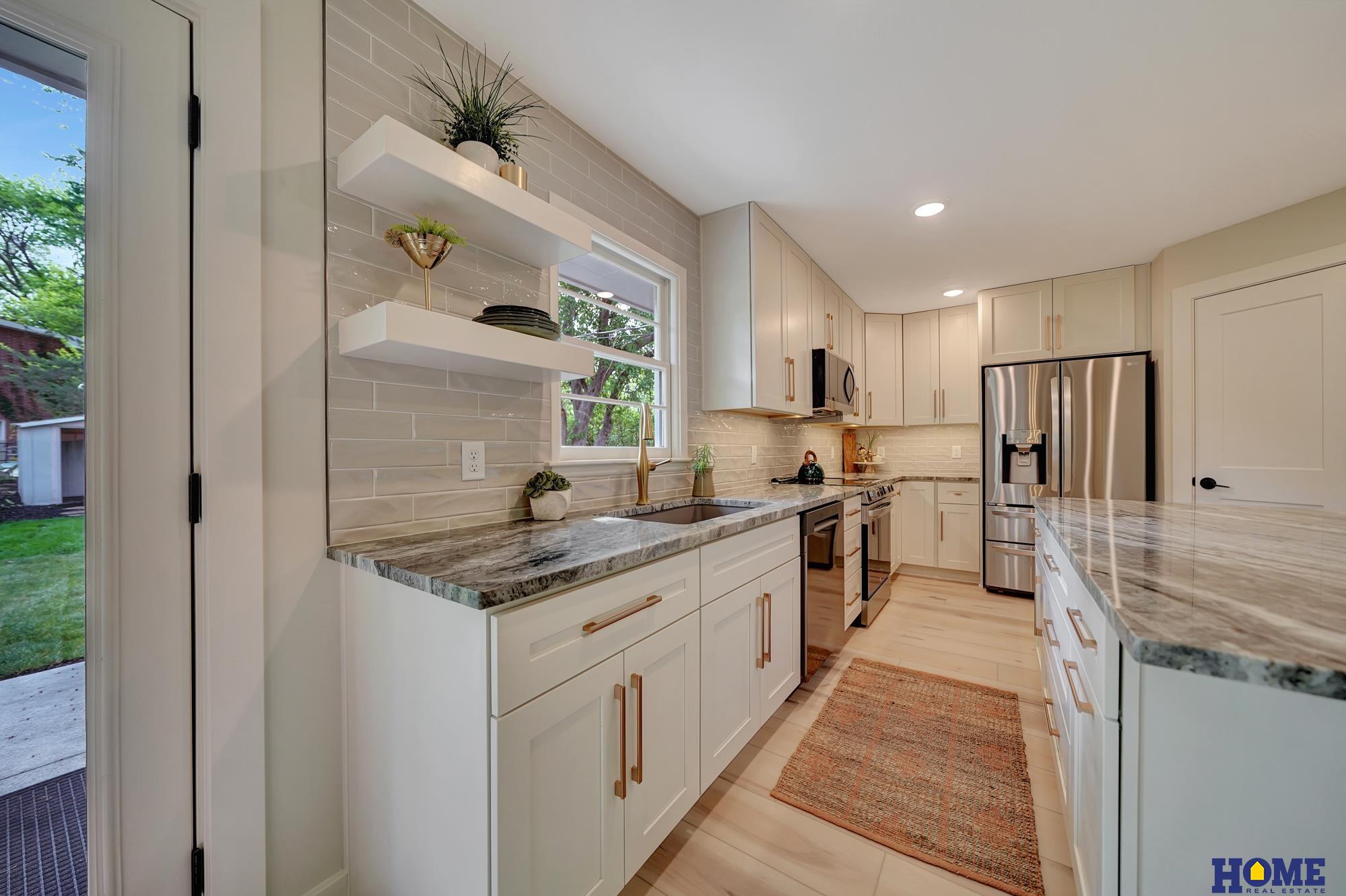 1700 Crestline Drive