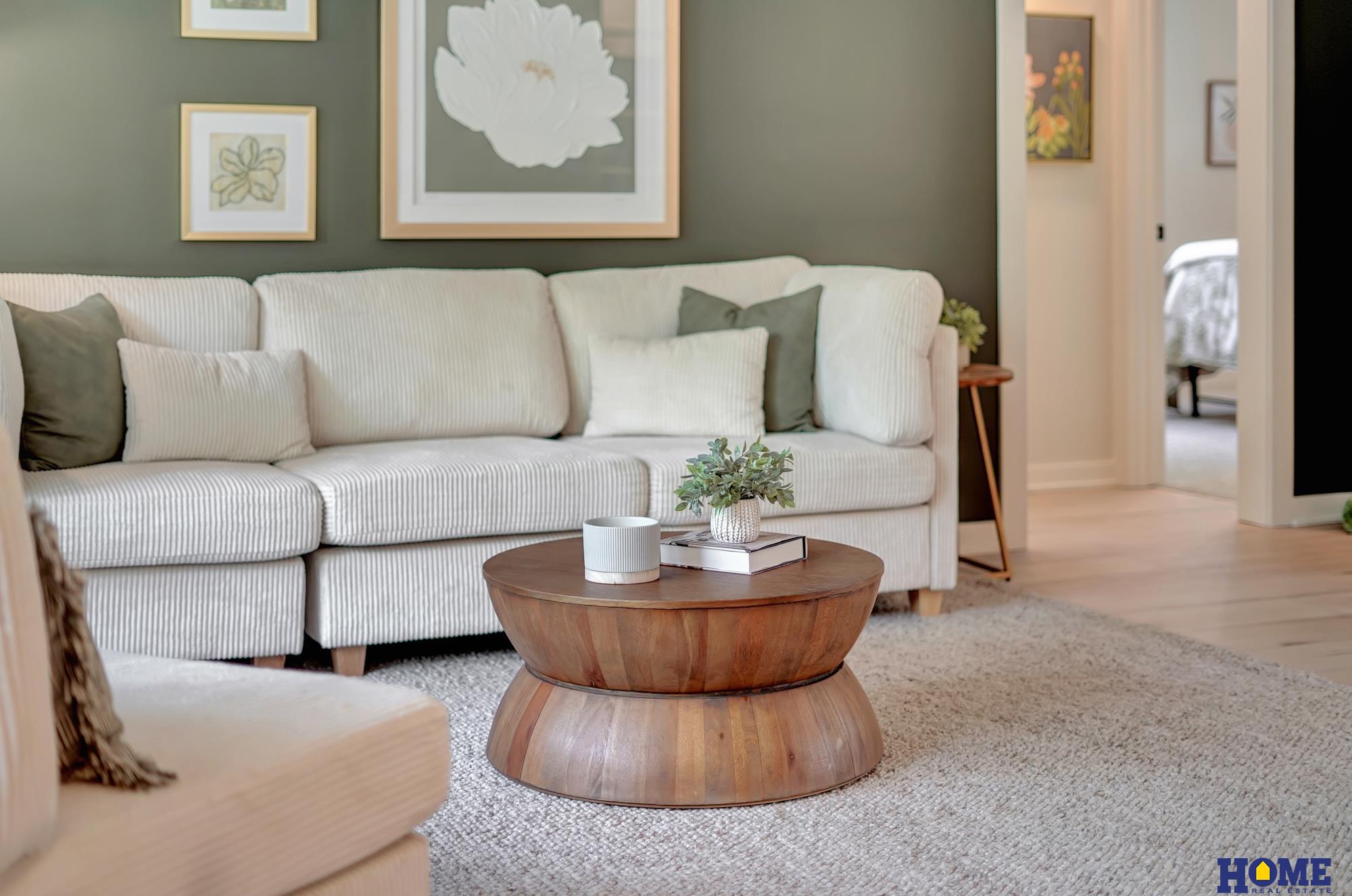 1700 Crestline Drive