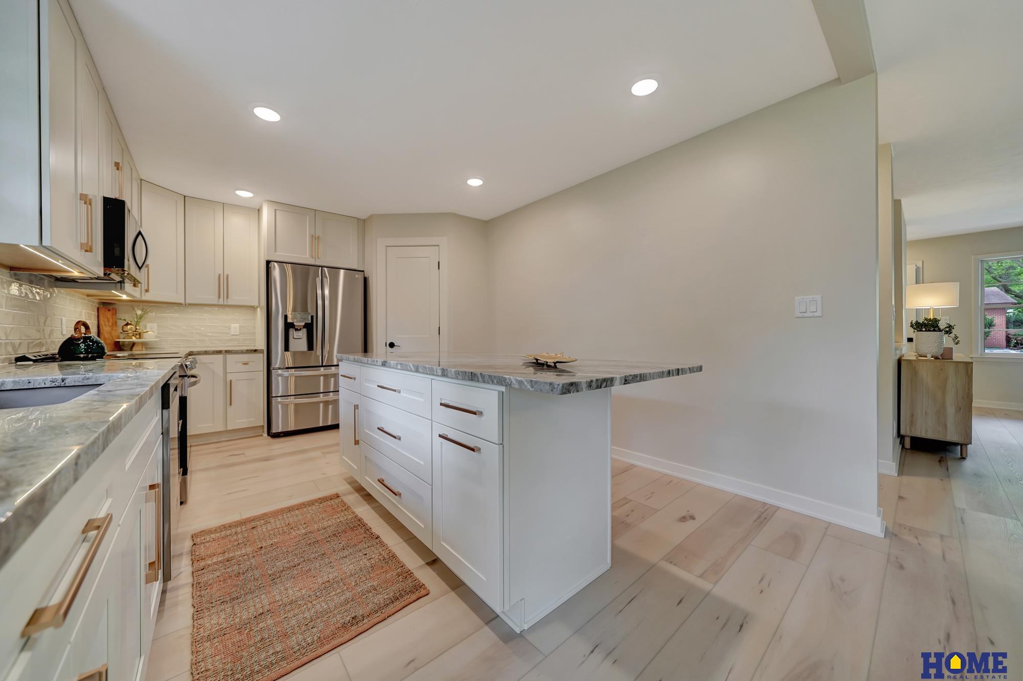 1700 Crestline Drive