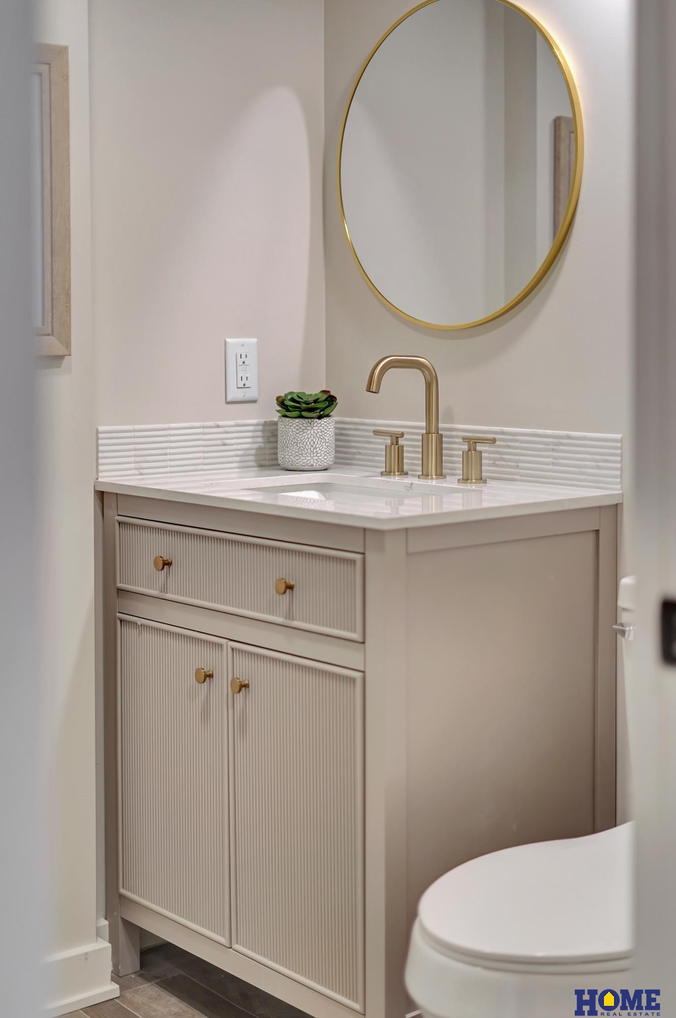 1700 Crestline Drive