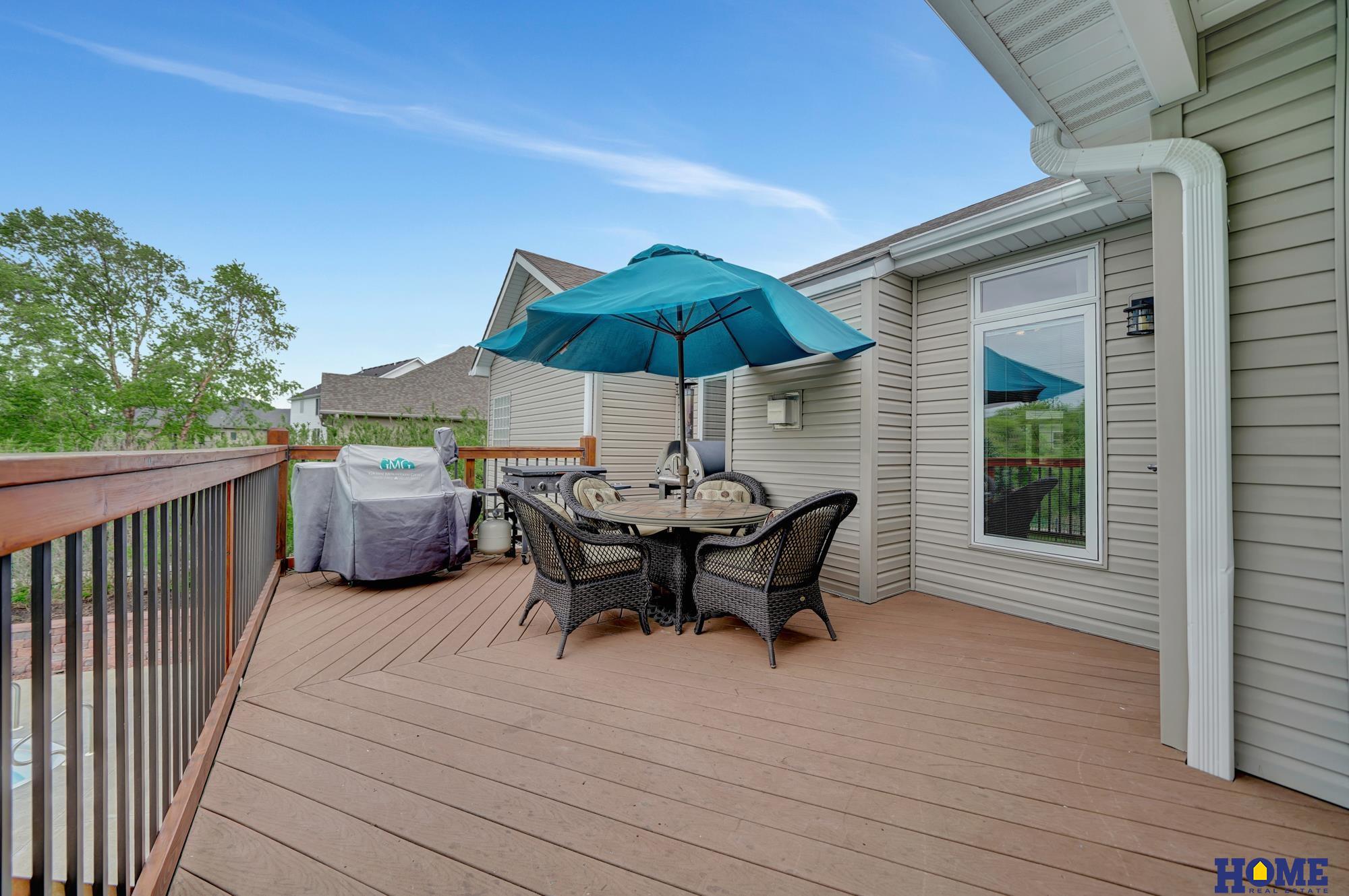 6233 Blackstone Road