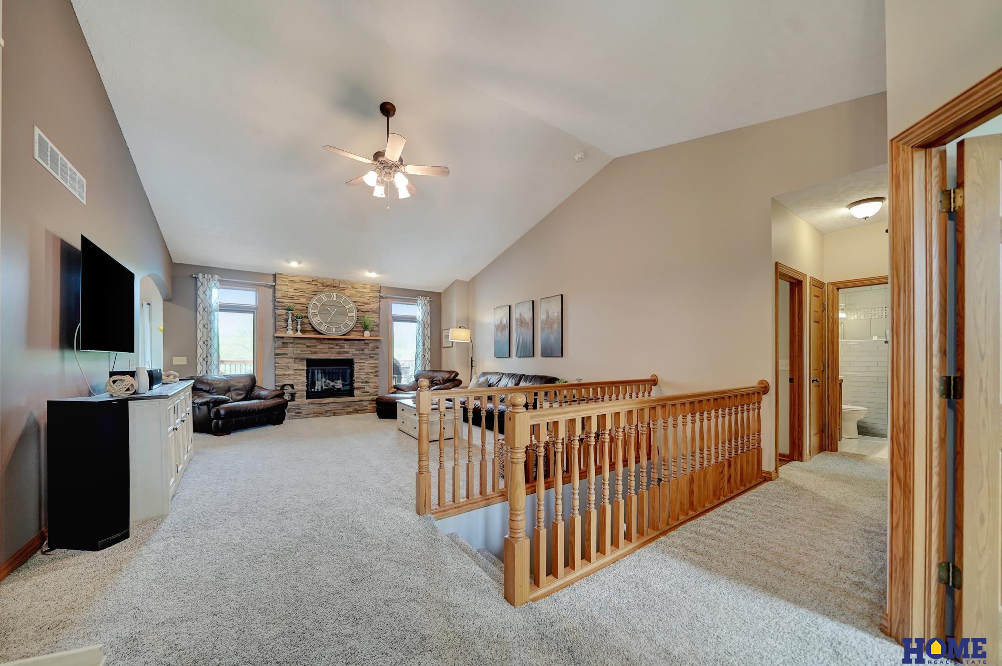 6233 Blackstone Road