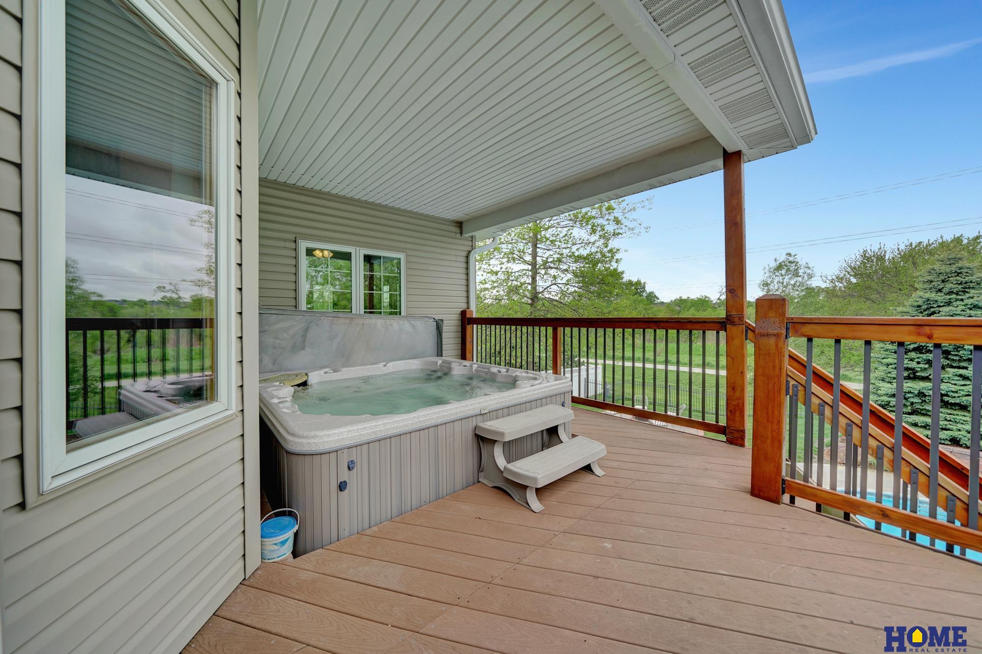 6233 Blackstone Road