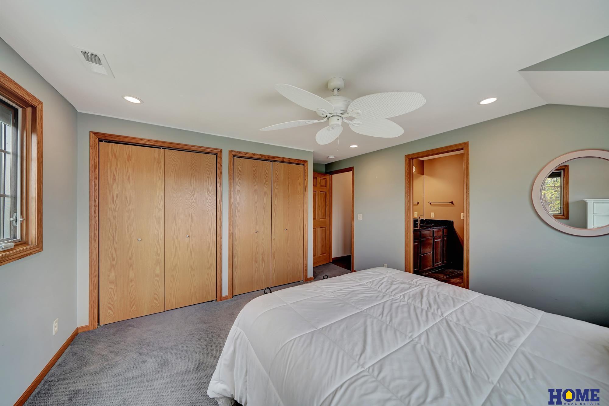 6233 Blackstone Road