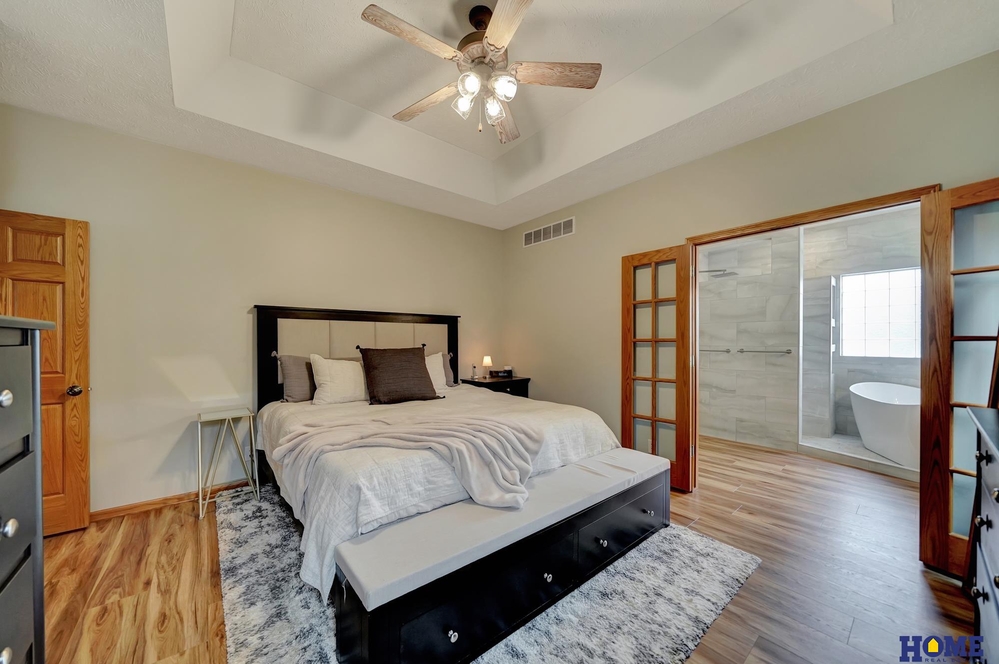 6233 Blackstone Road