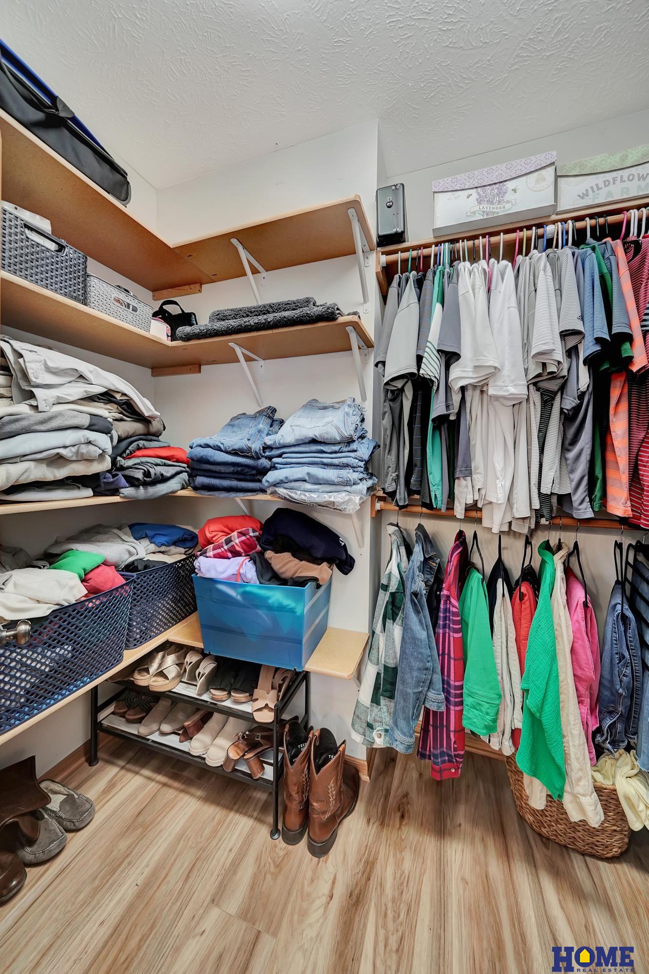 6233 Blackstone Road