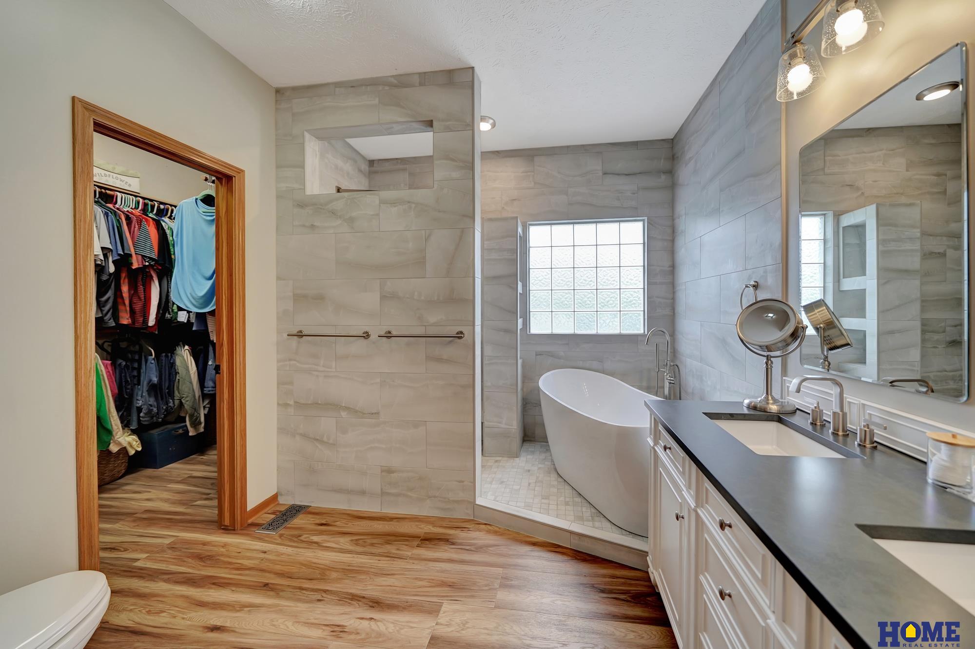 6233 Blackstone Road