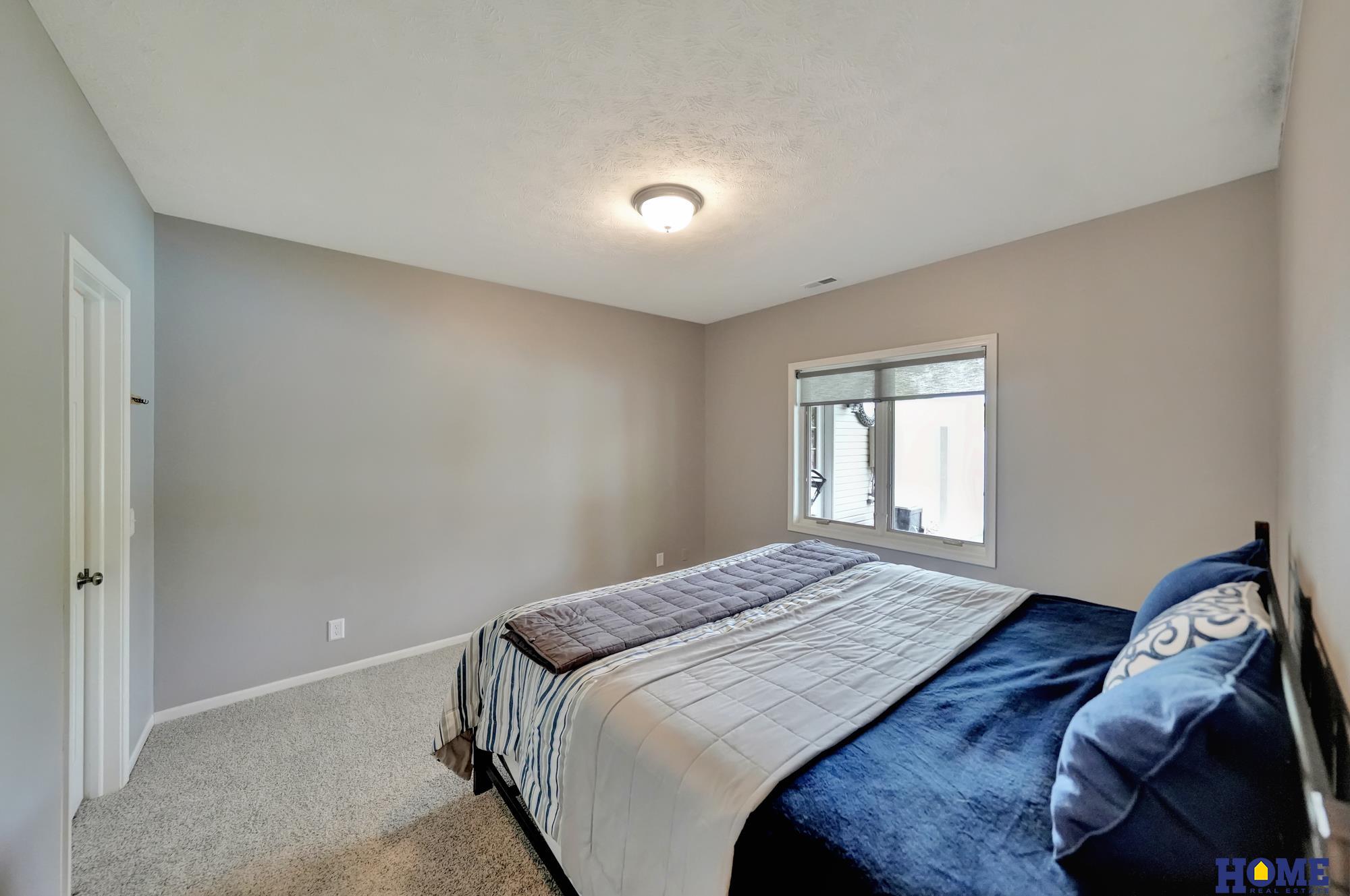 6233 Blackstone Road