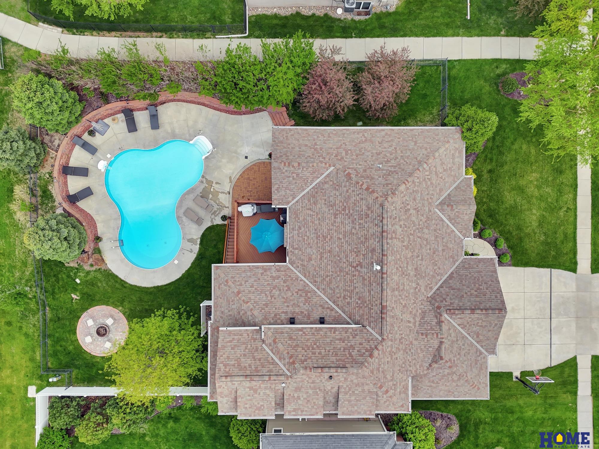 6233 Blackstone Road