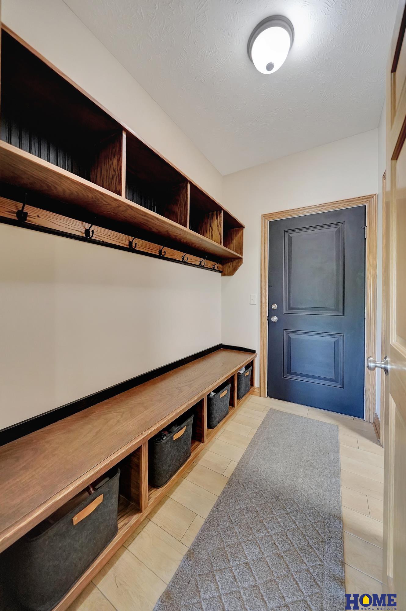 6233 Blackstone Road