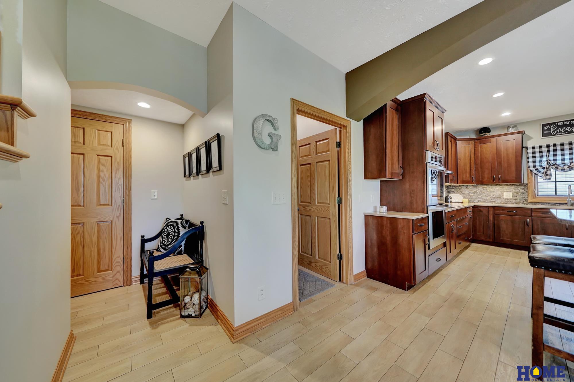 6233 Blackstone Road