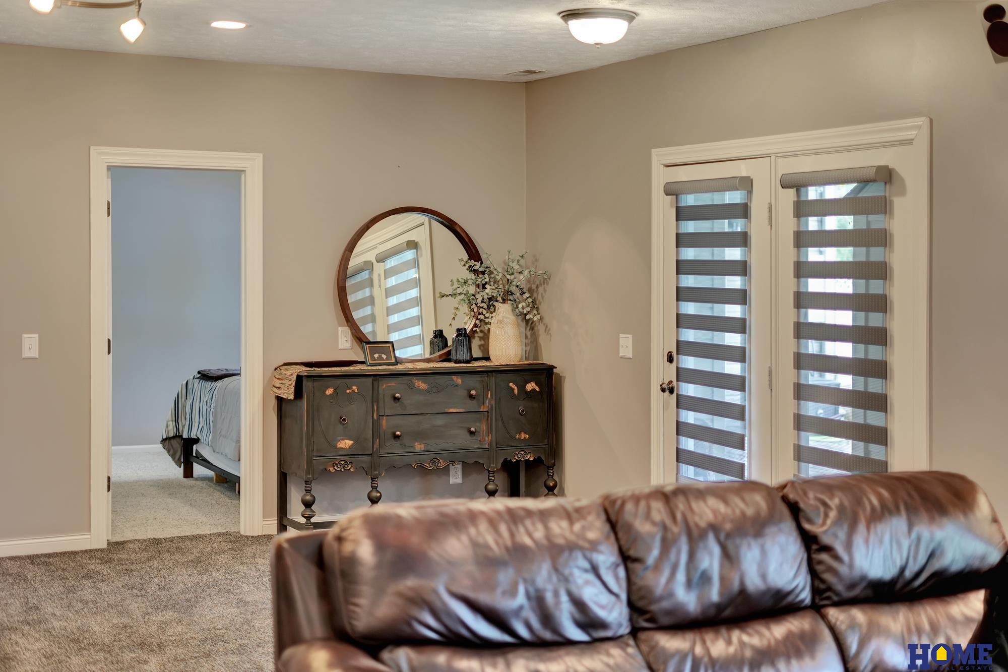 6233 Blackstone Road