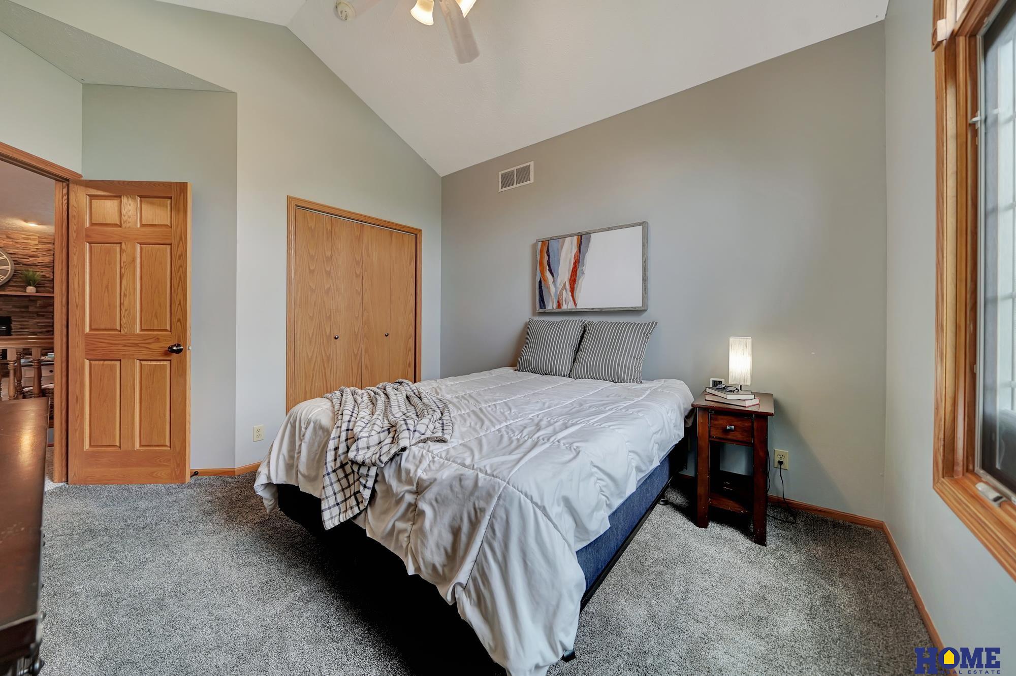 6233 Blackstone Road